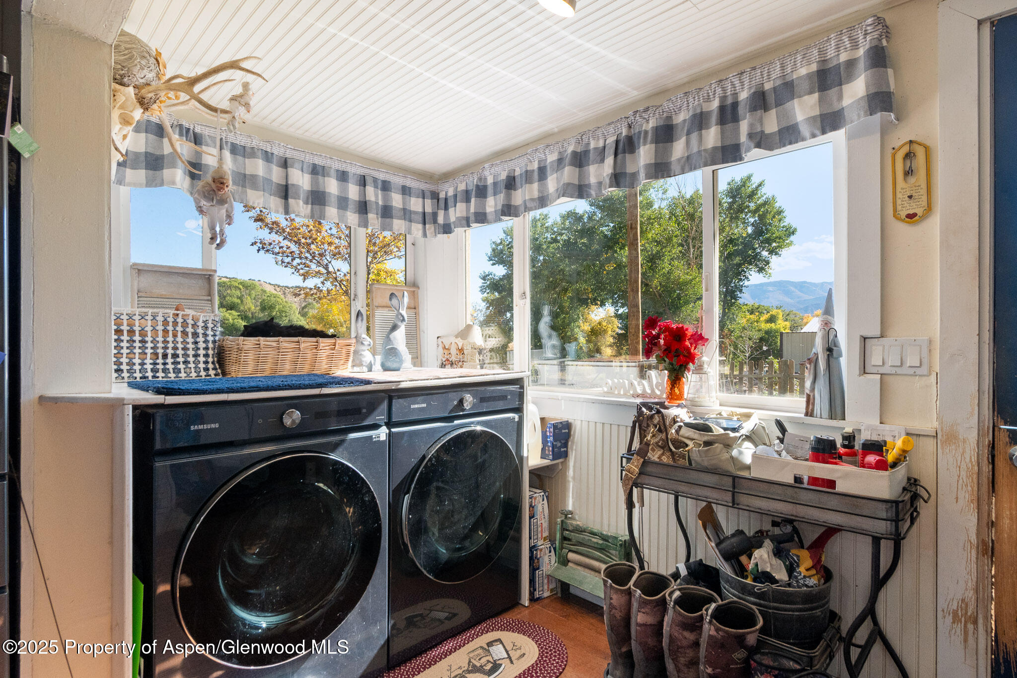 929 County Road 215 Parachute CO 81635