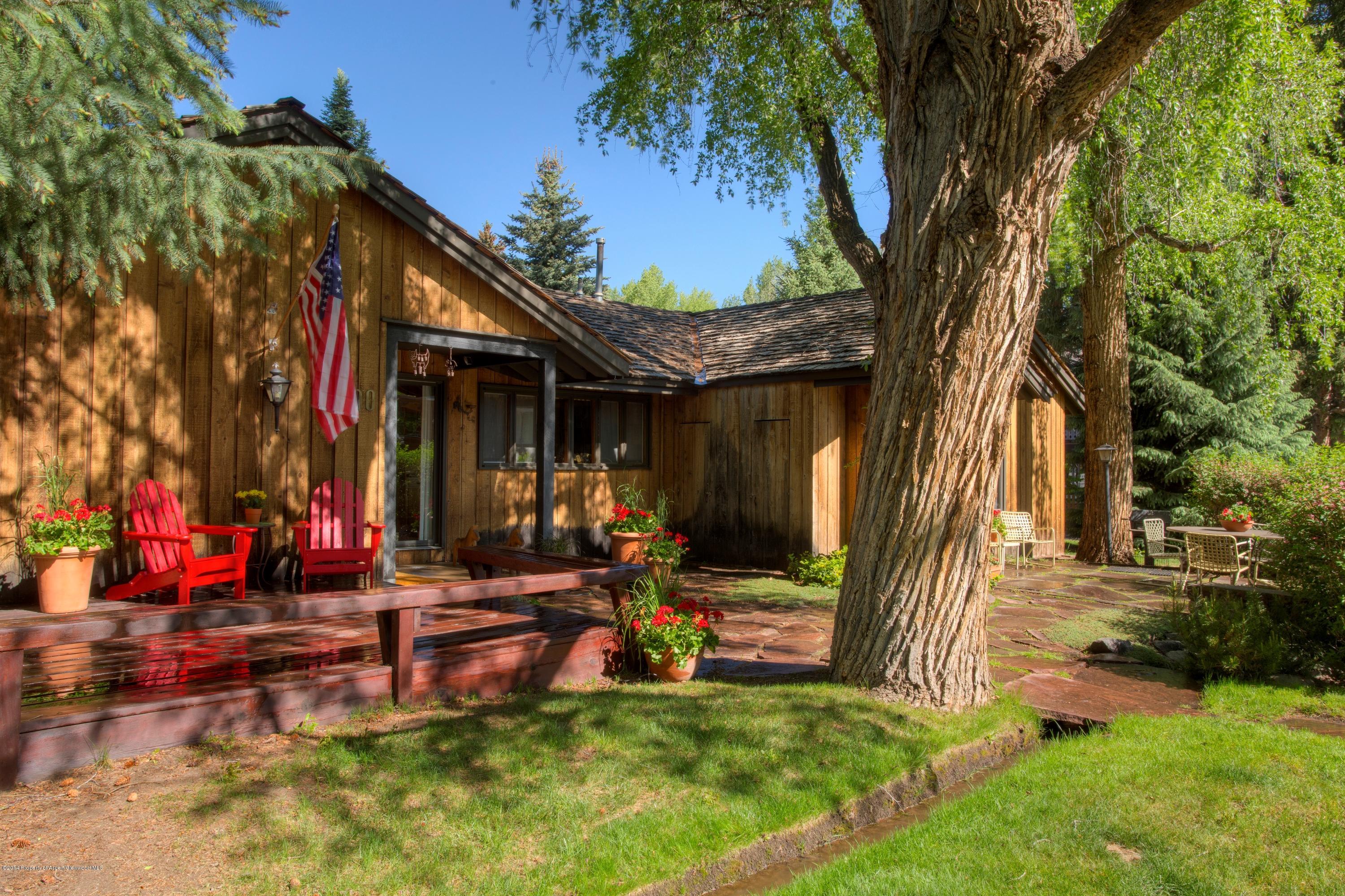 700 W Smuggler Street Aspen CO 81611