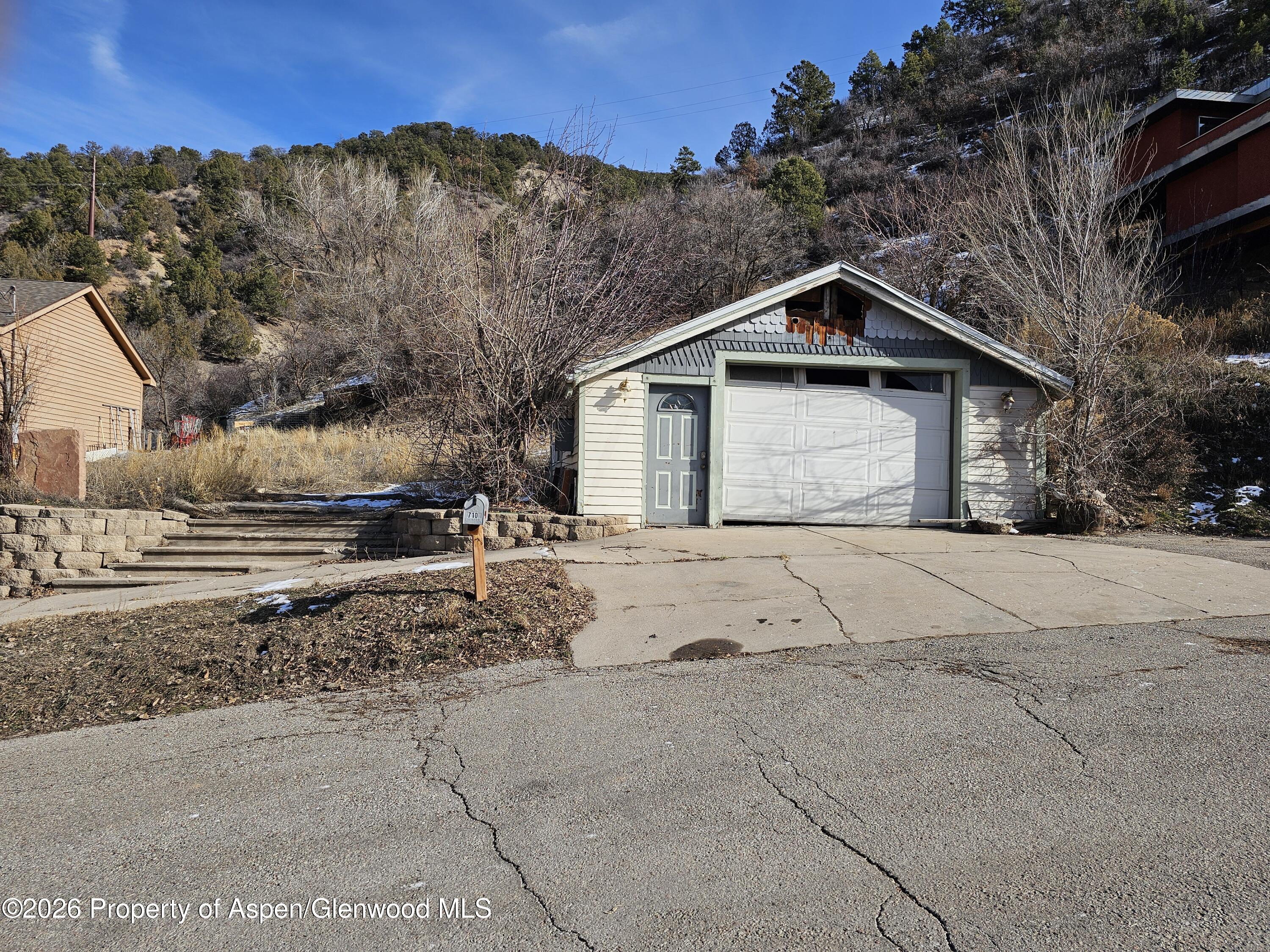 Glenwood Springs CO, 710 Lincoln Avenue