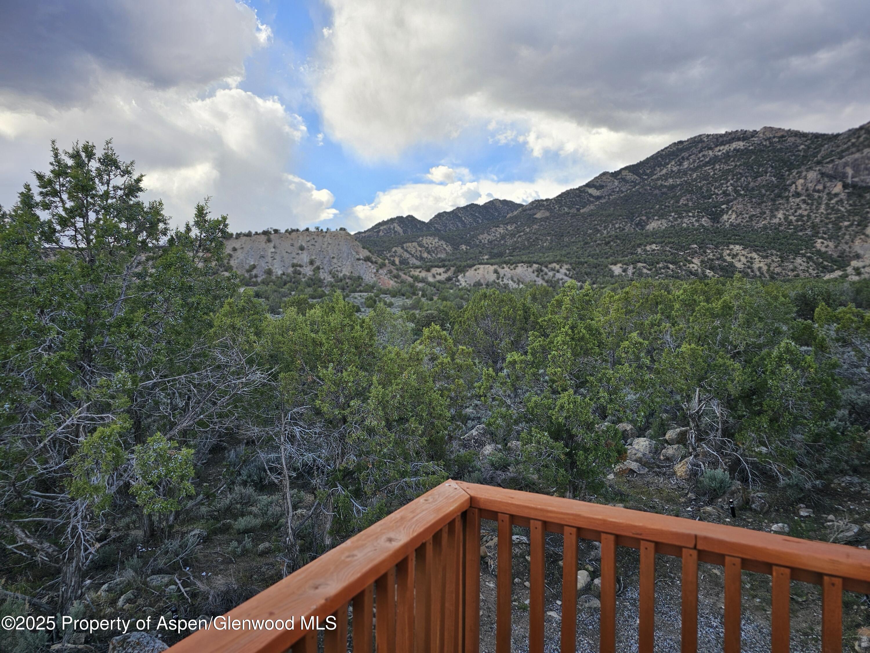 Tract 3 Scutter Lane Rifle CO 81650