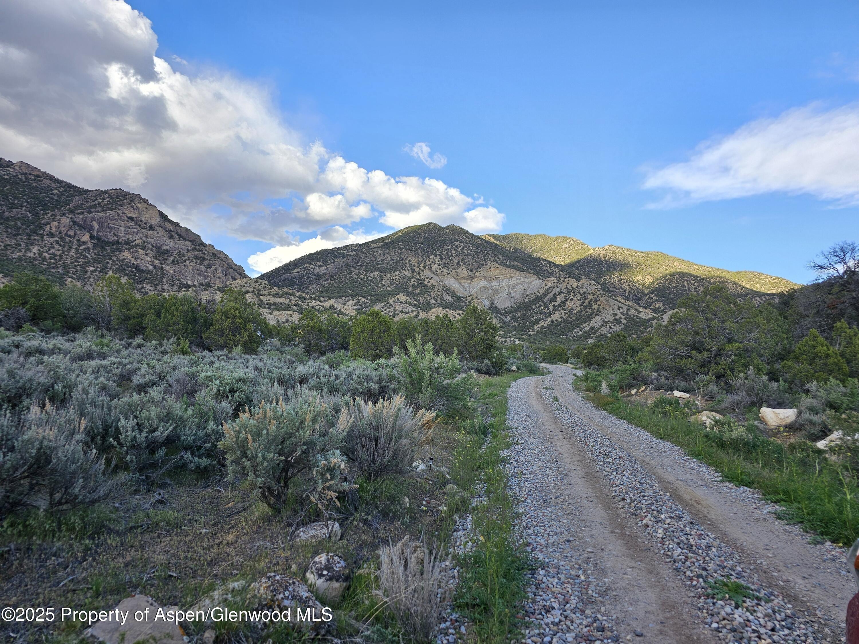 Tract 3 Scutter Lane Rifle CO 81650