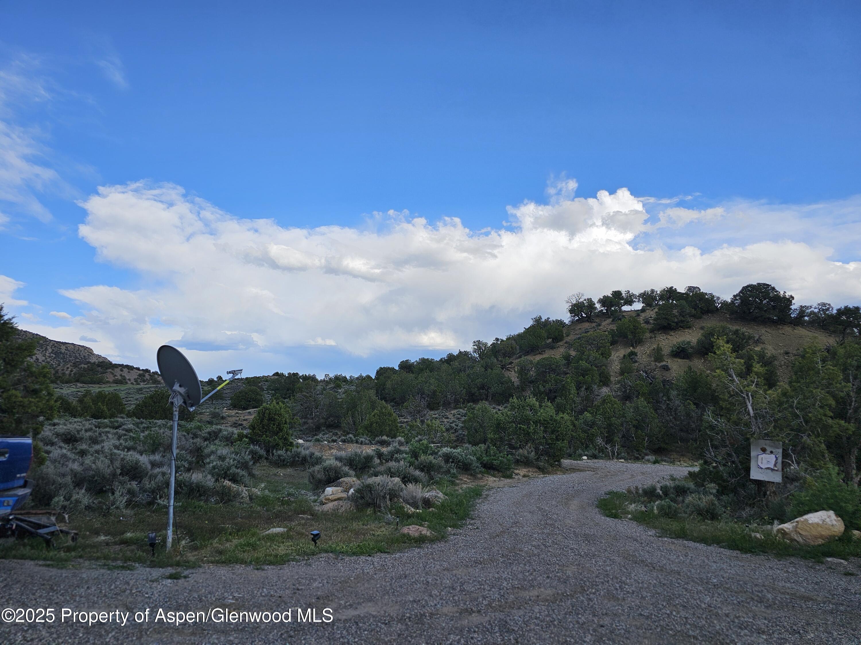 Tract 3 Scutter Lane Rifle CO 81650