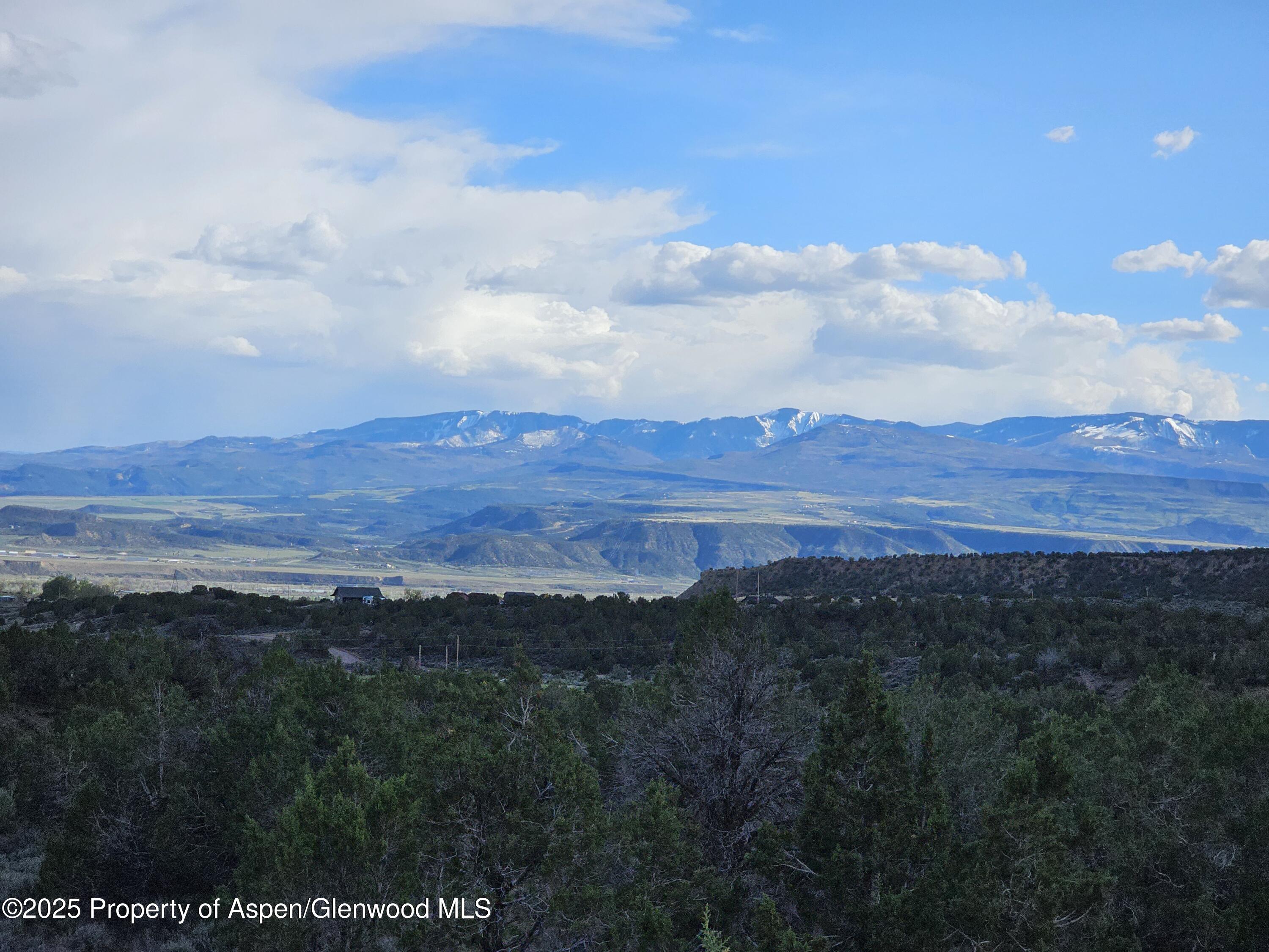 Tract 3 Scutter Lane Rifle CO 81650