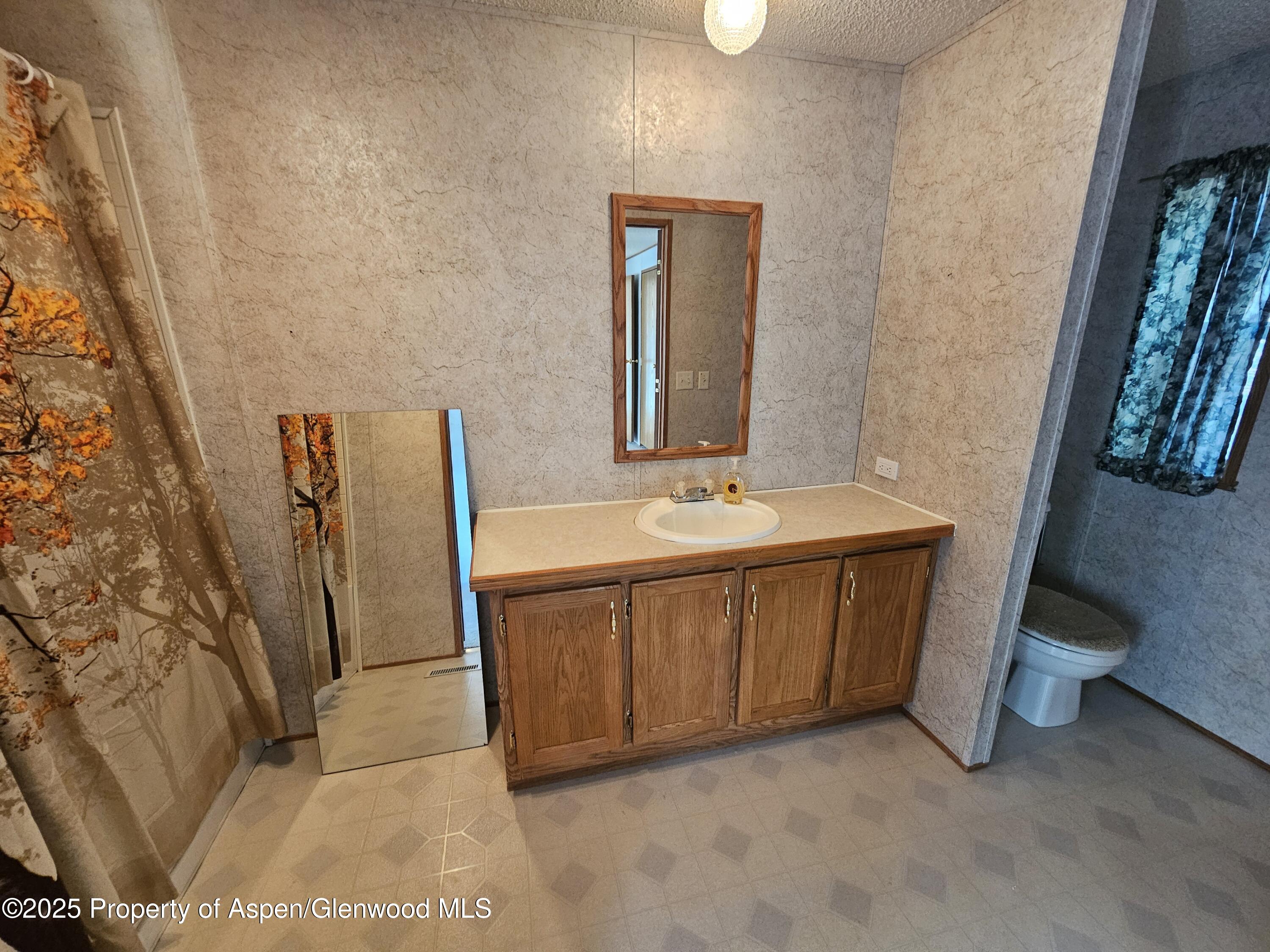 200 W 20th Street Rifle CO 81650