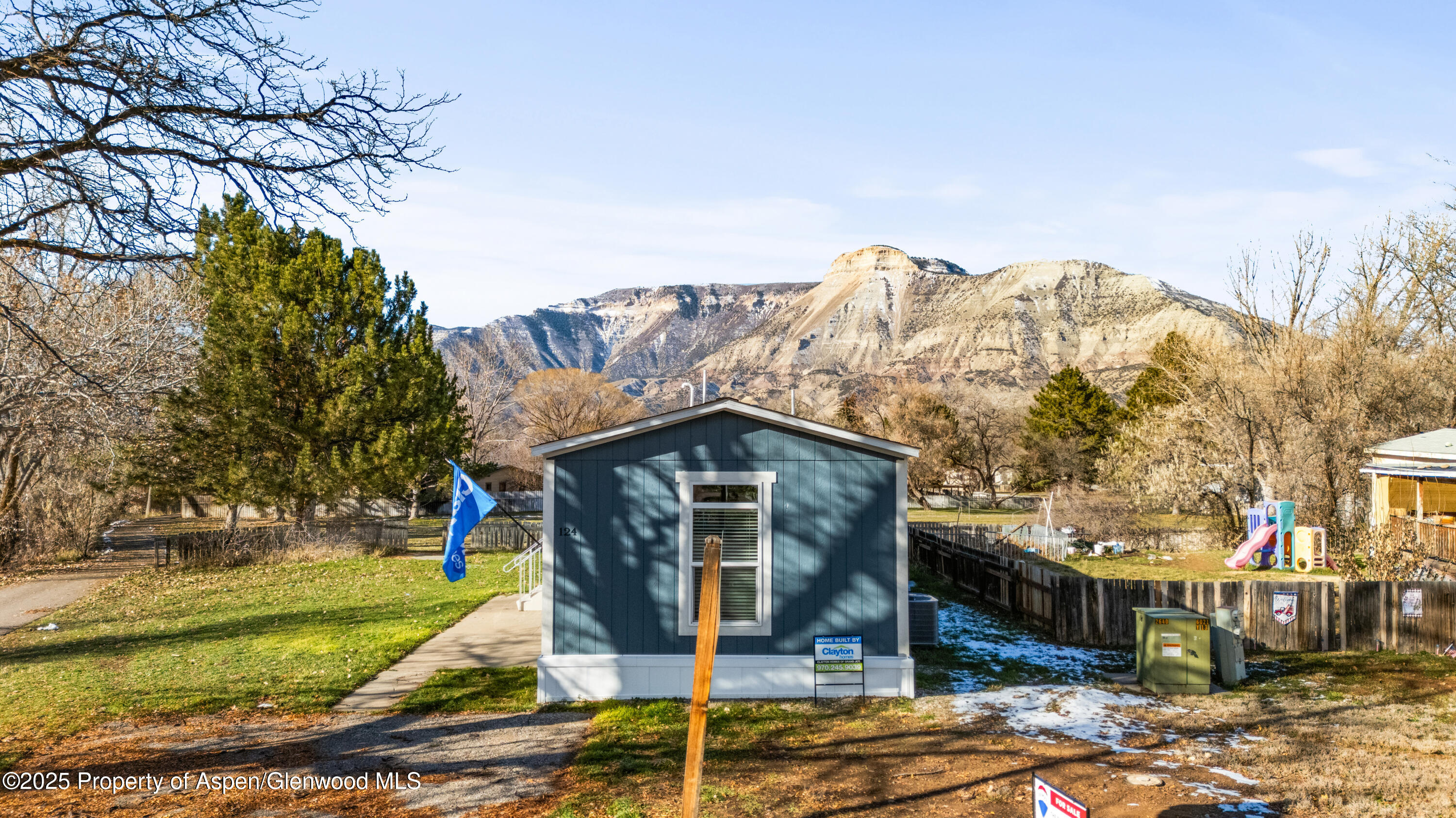 124 W Carson Circle Parachute CO 81635