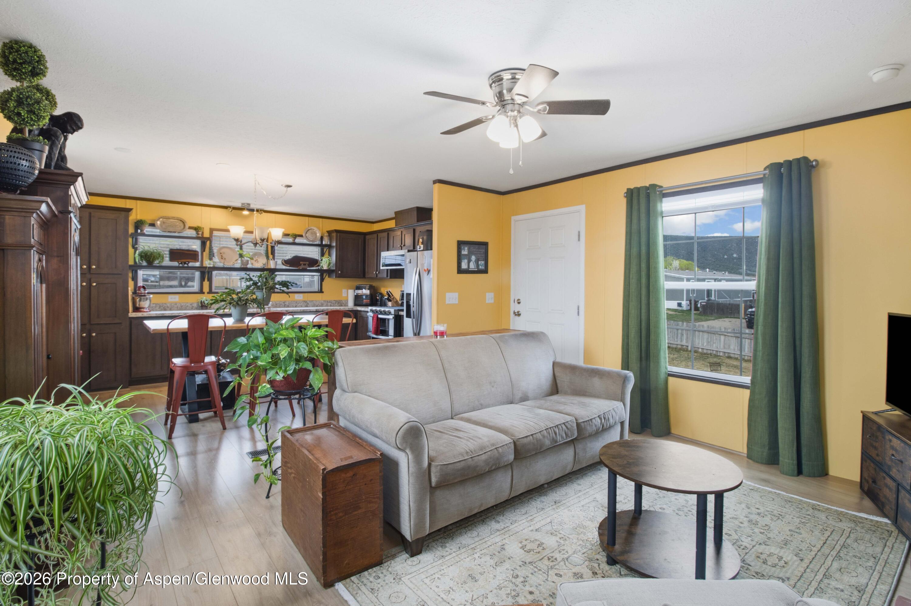 11 Silverton Place Parachute CO 81635