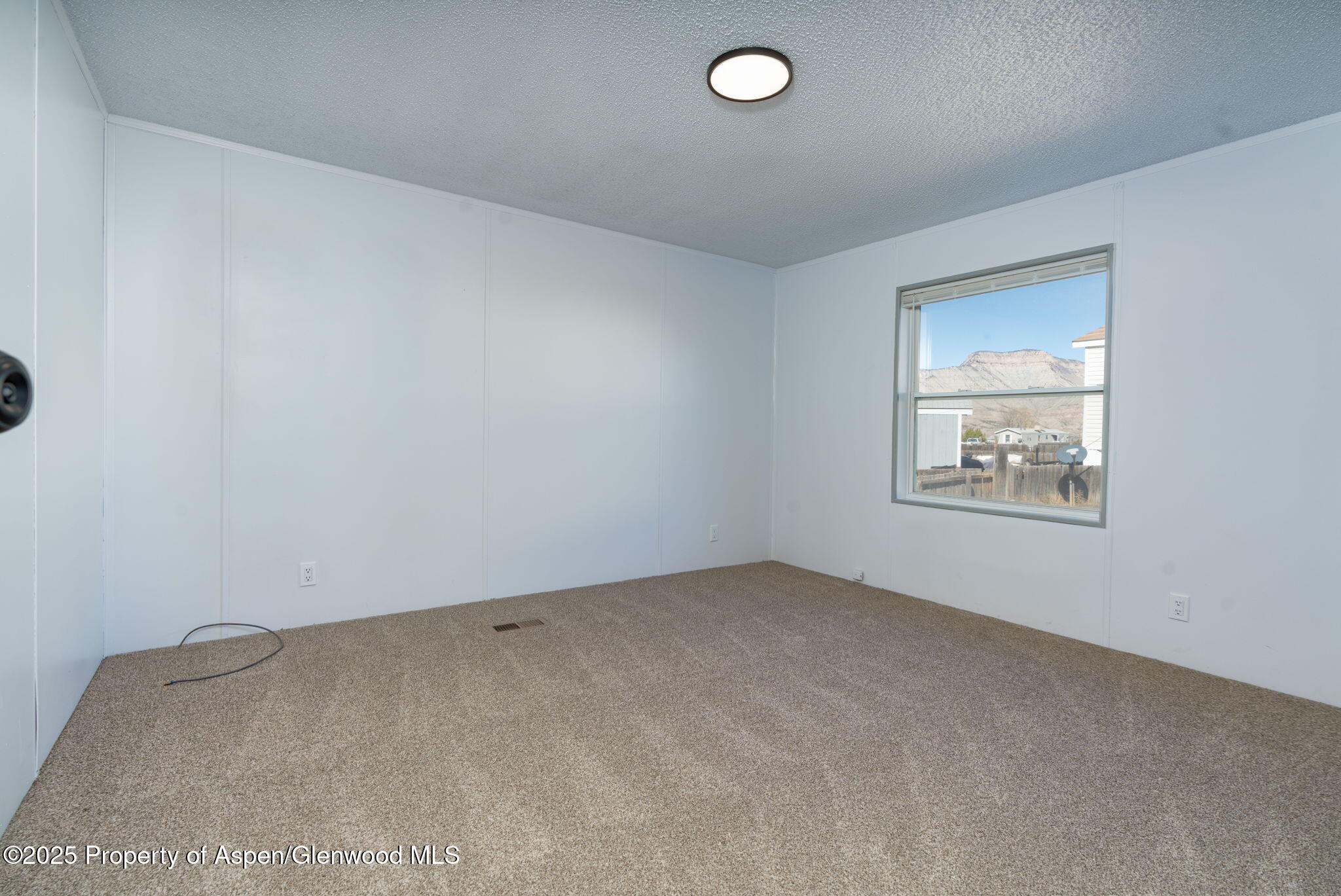 73 Silver Queen Circle Parachute CO 81635