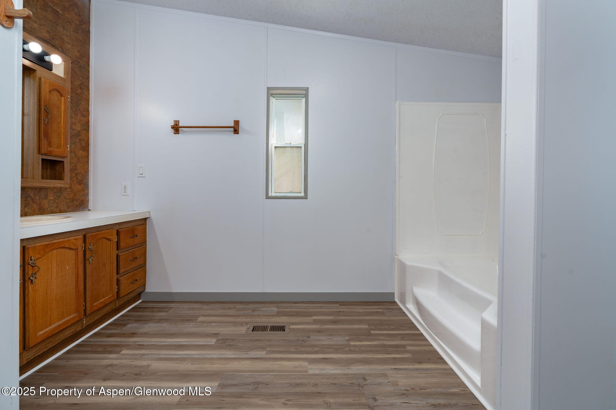 73 Silver Queen Circle Parachute CO 81635