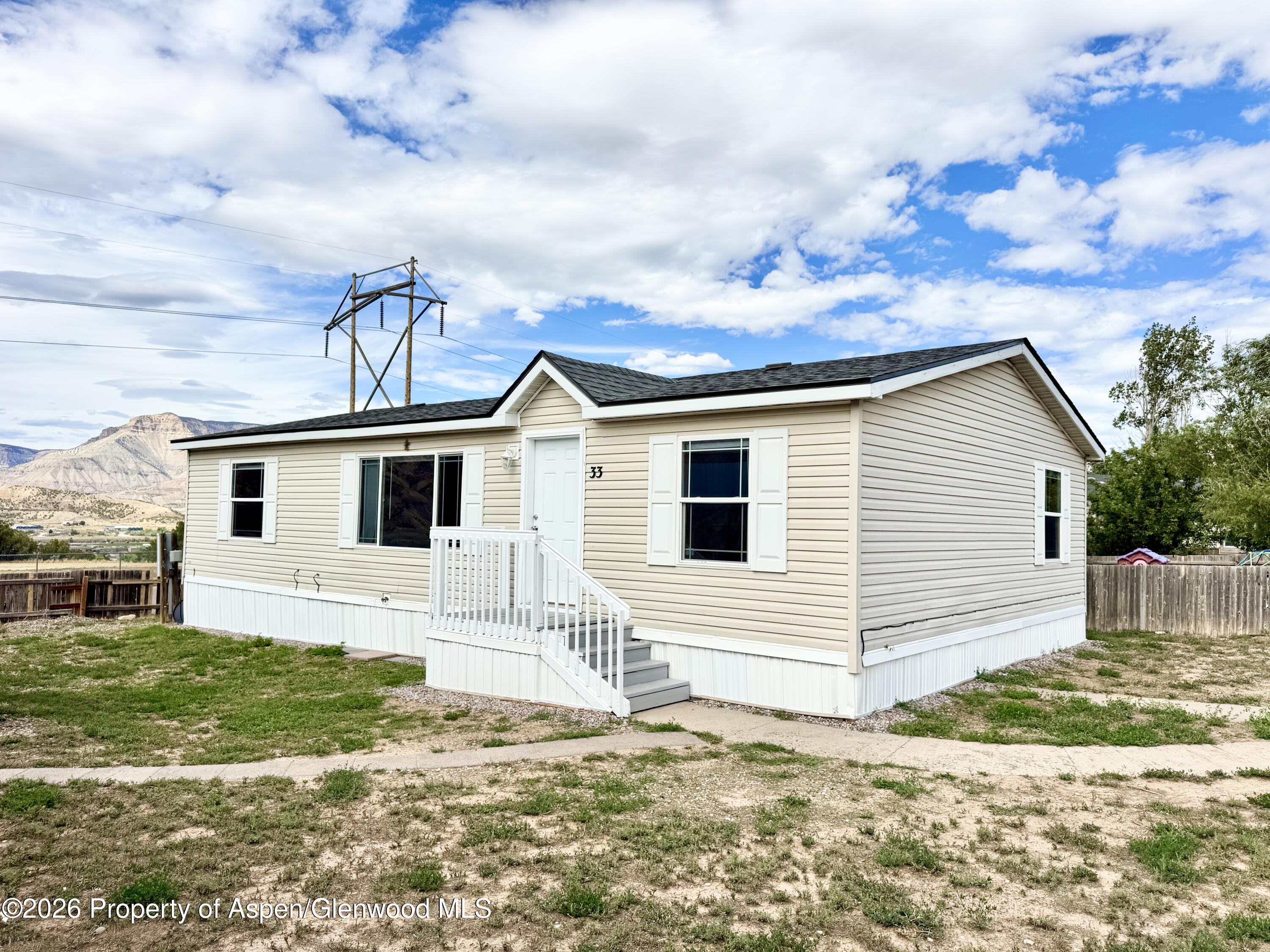 33 Silverton Place Parachute CO 81635