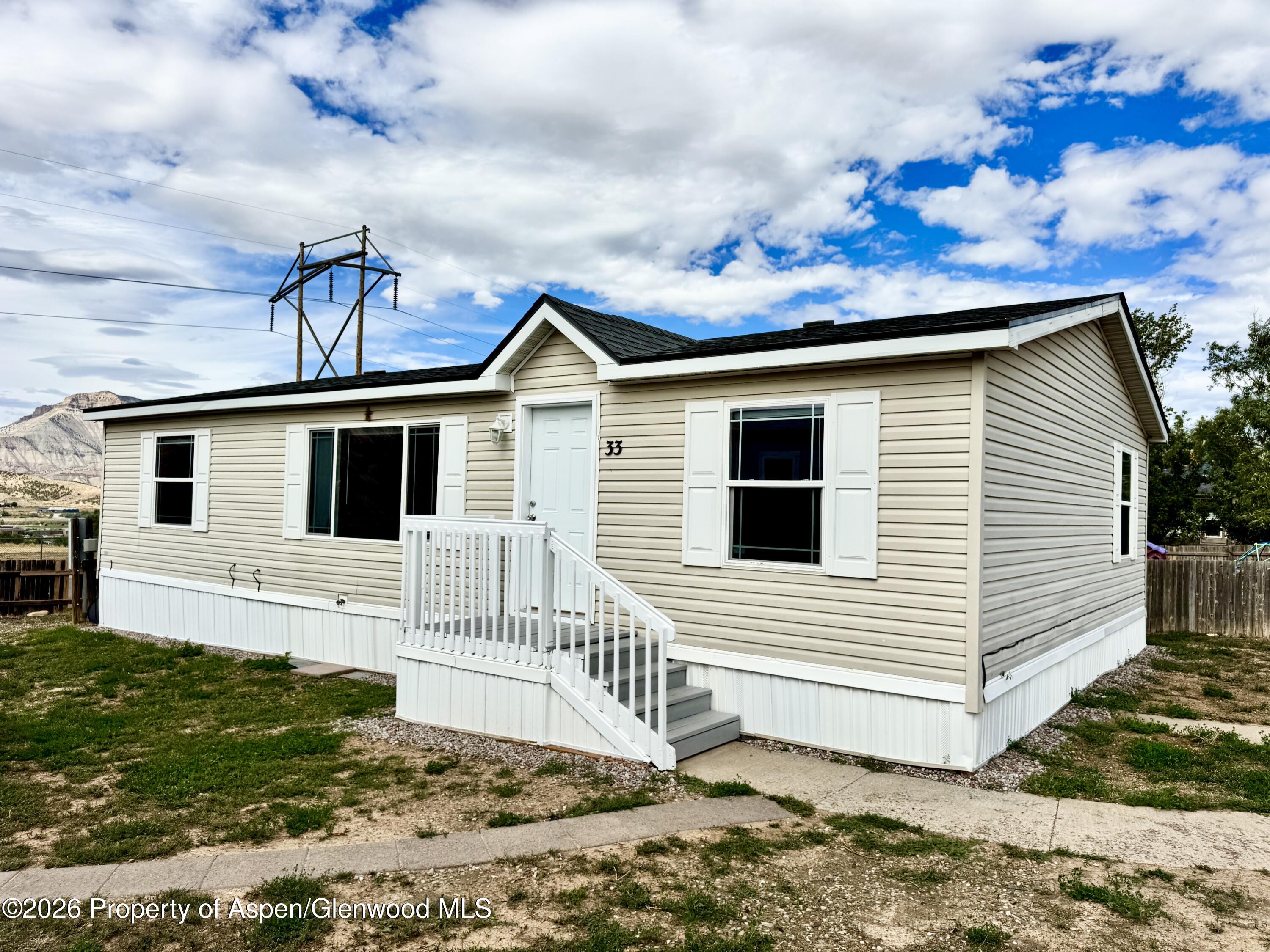 33 Silverton Place Parachute CO 81635