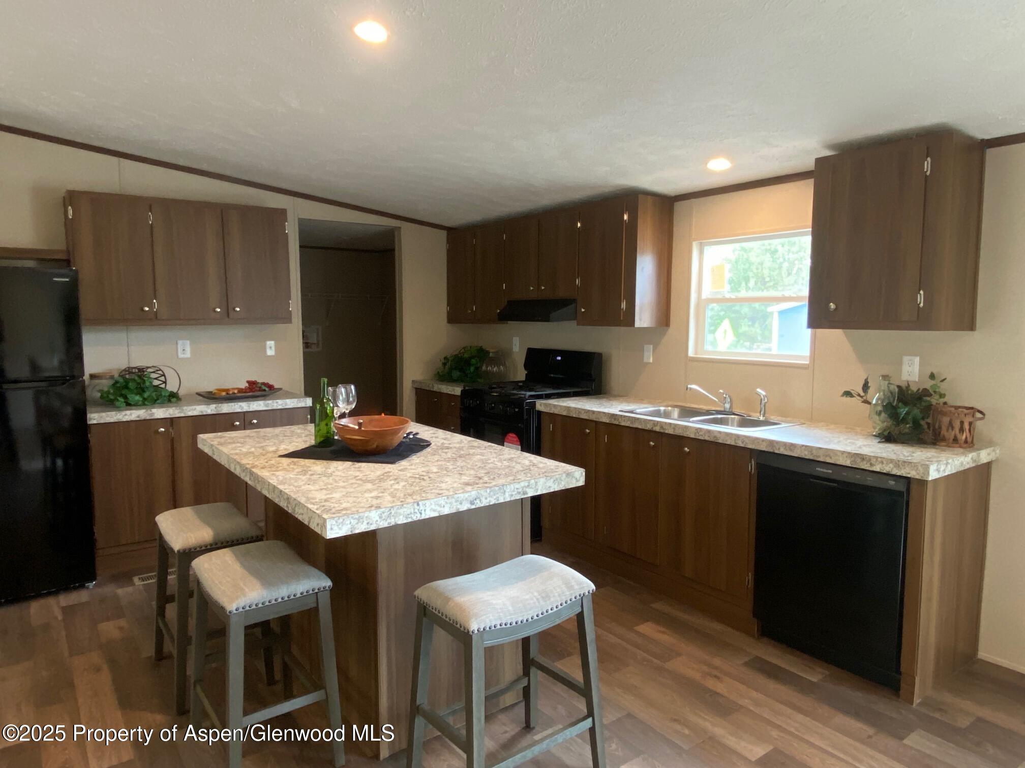 133 W Carson Circle Parachute CO 81635