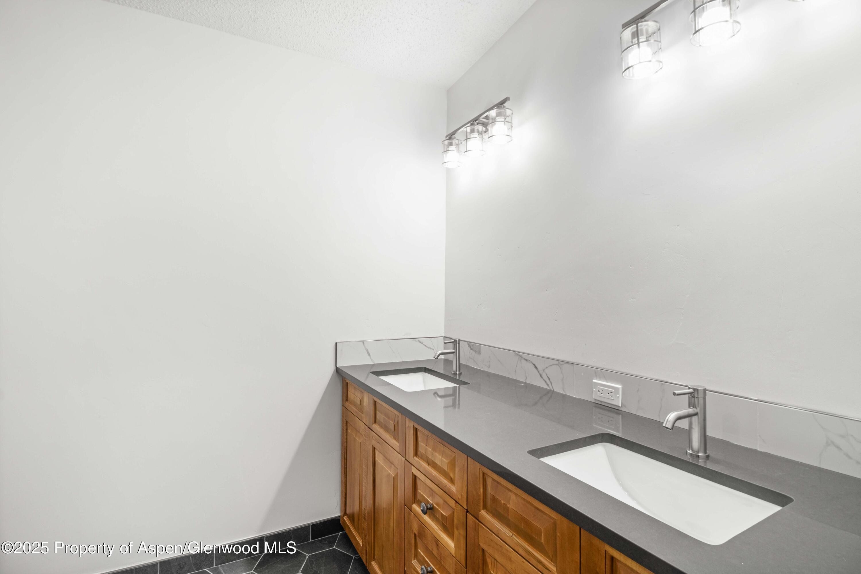 161 James Circle Eljebel CO 81623