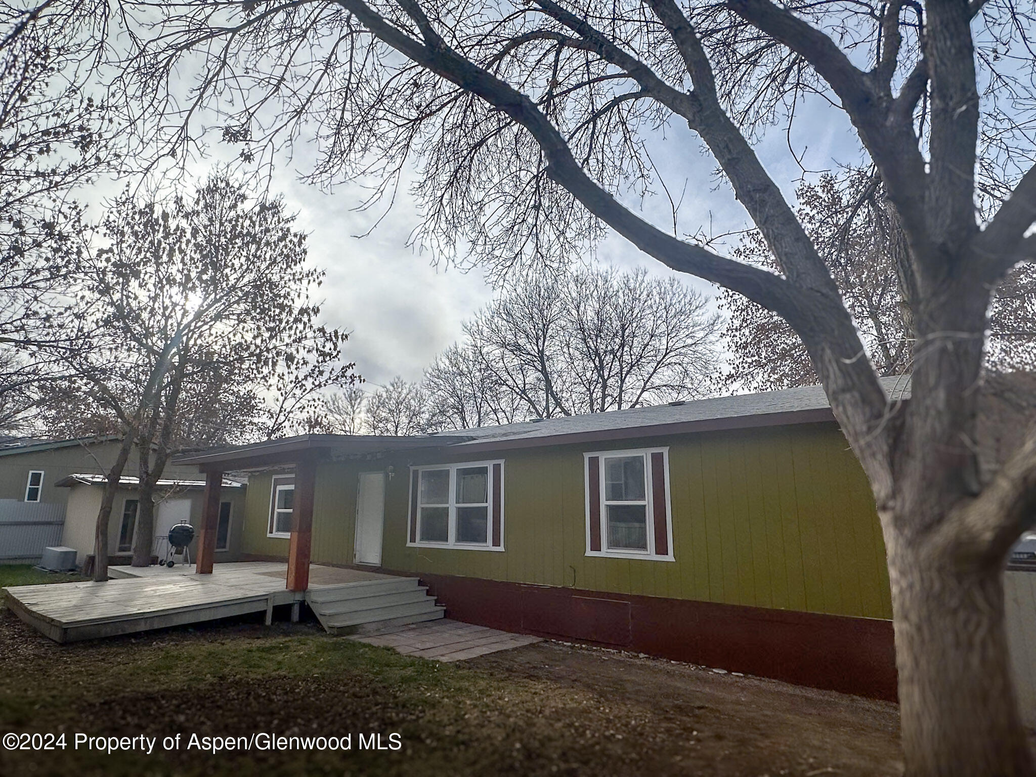 5033 335 County Road New Castle CO 81647