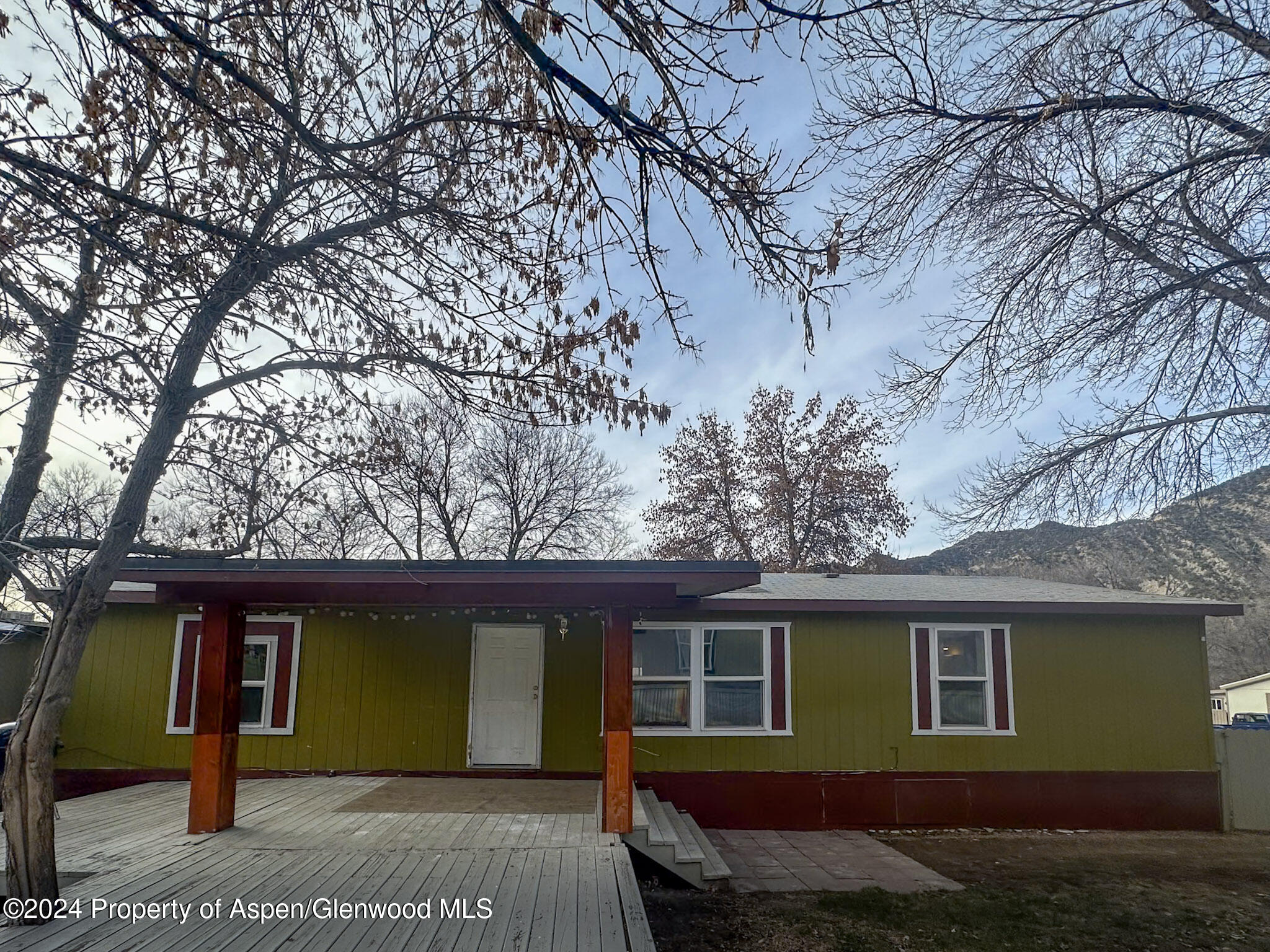 5033 335 County Road New Castle CO 81647