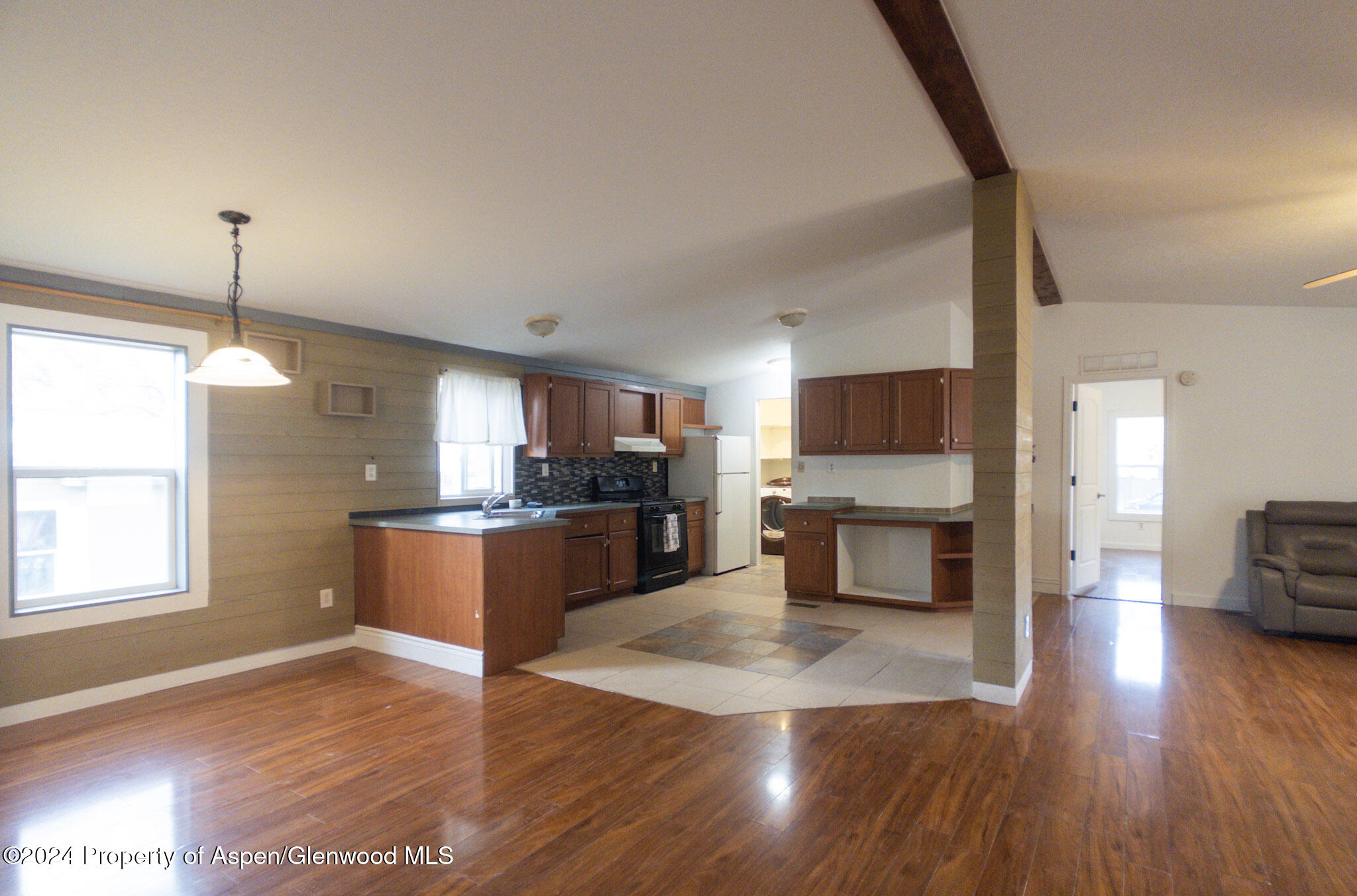5033 335 County Road New Castle CO 81647