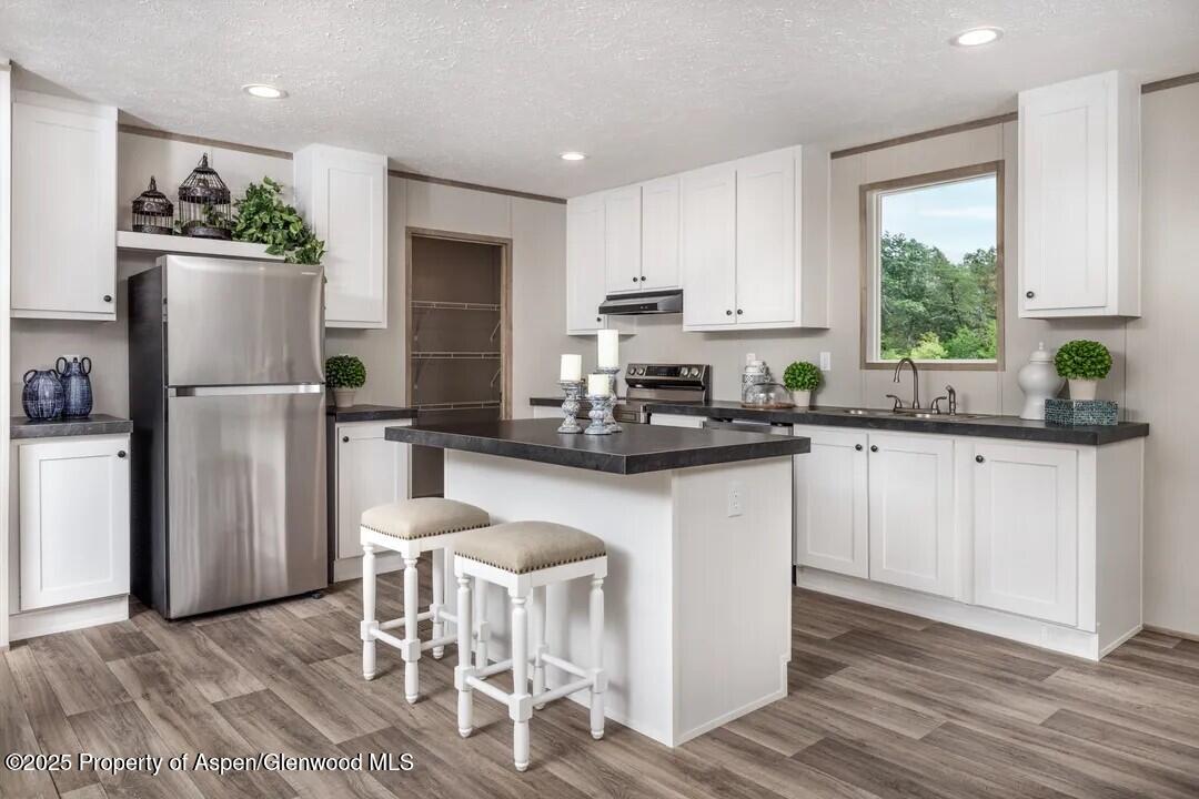 54 Oro Court Parachute CO 81635