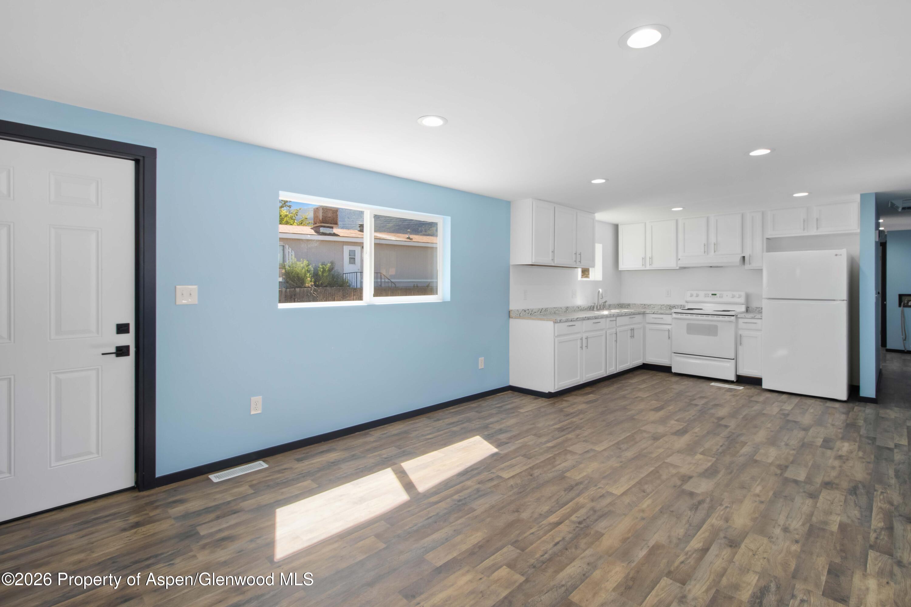 22 E Silverbell Place Parachute CO 81635