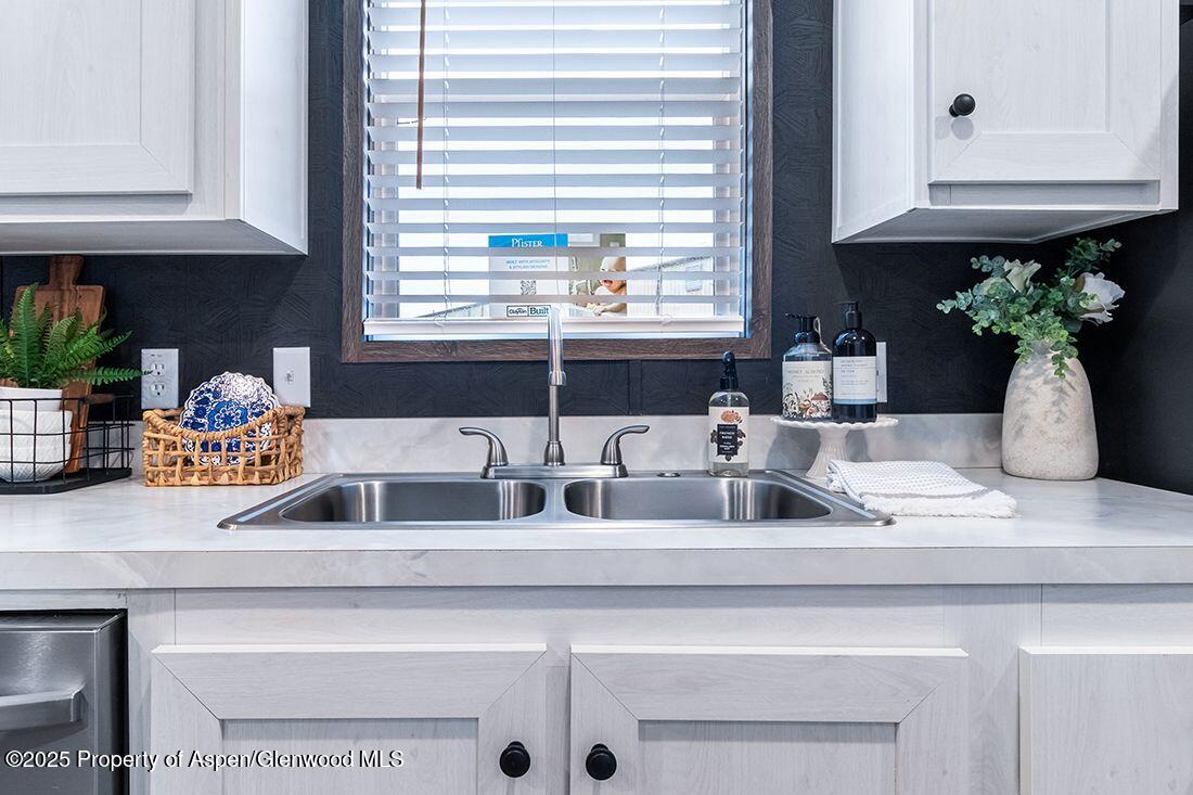 200 W 20th Street Rifle CO 81650