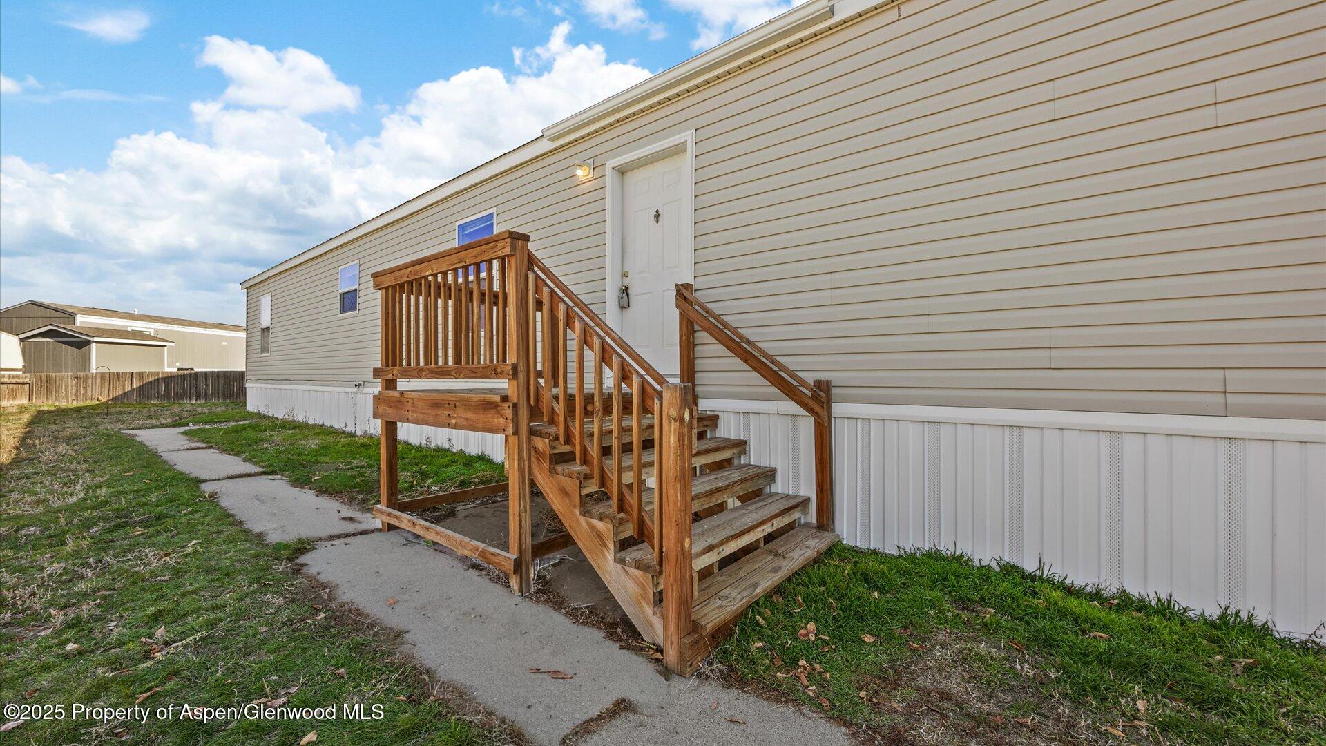 58 Logans Lane Parachute CO 81635