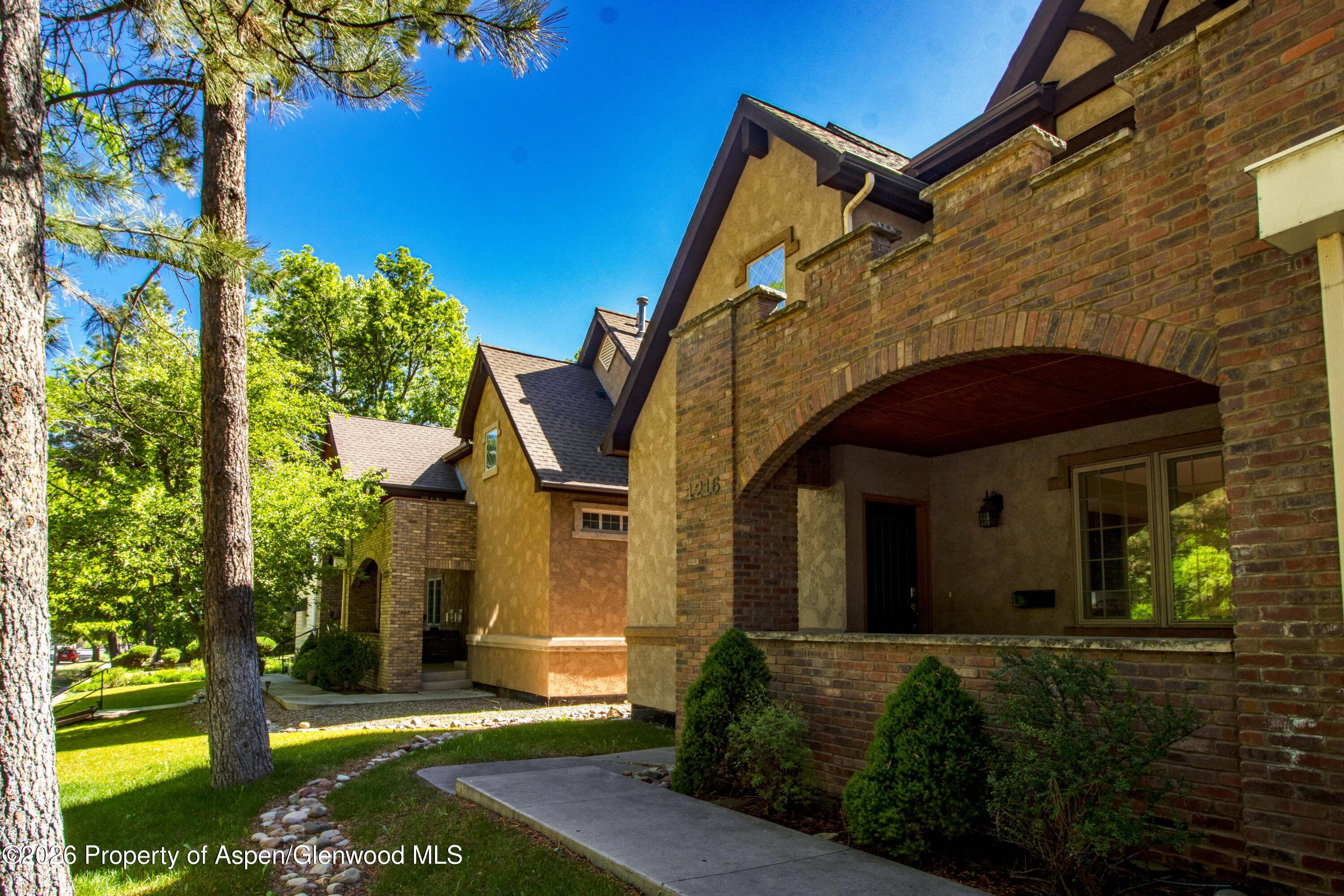 1216 Grand Avenue Glenwood Springs CO 81601