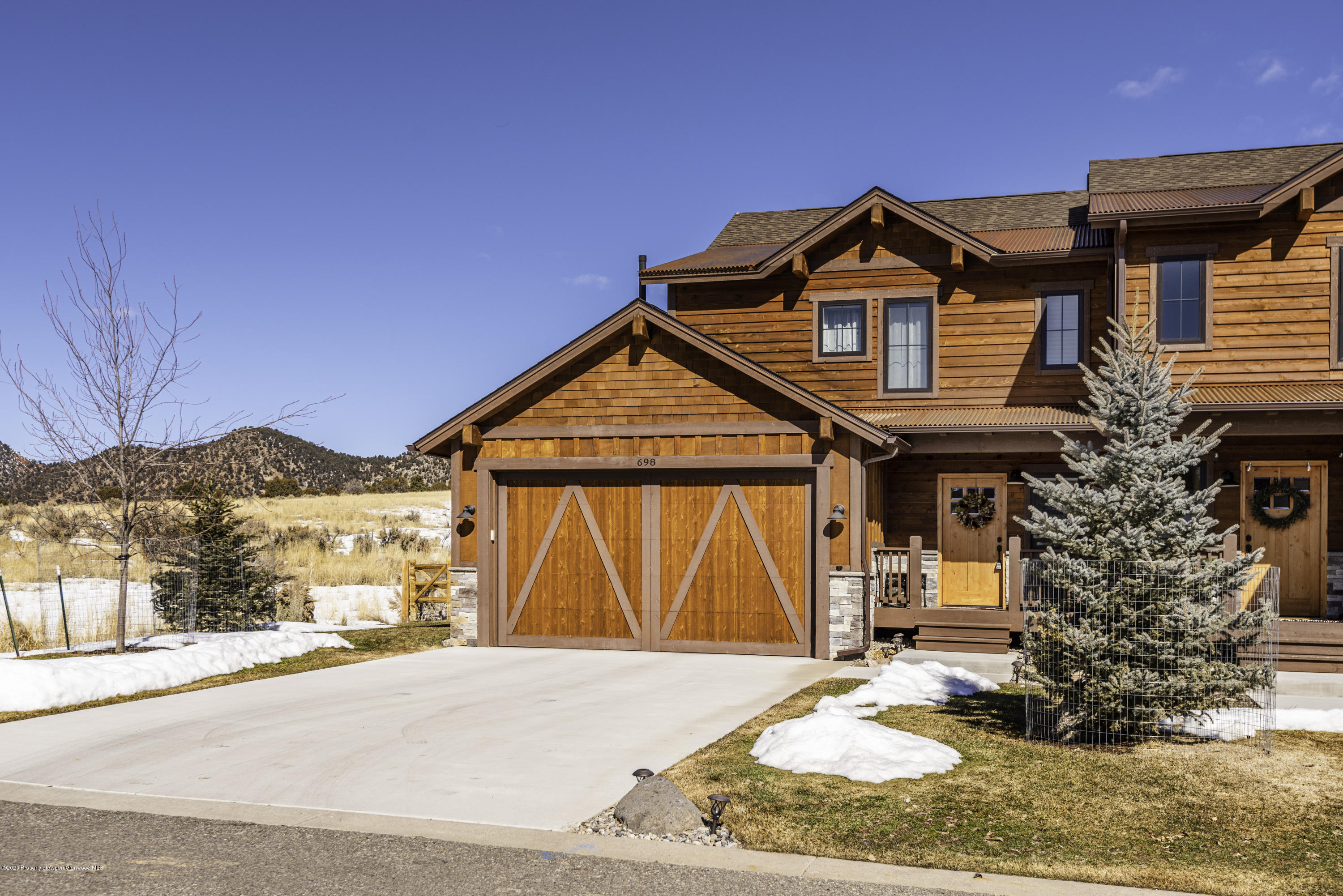 698 Cheyenne Avenue New Castle CO 81647