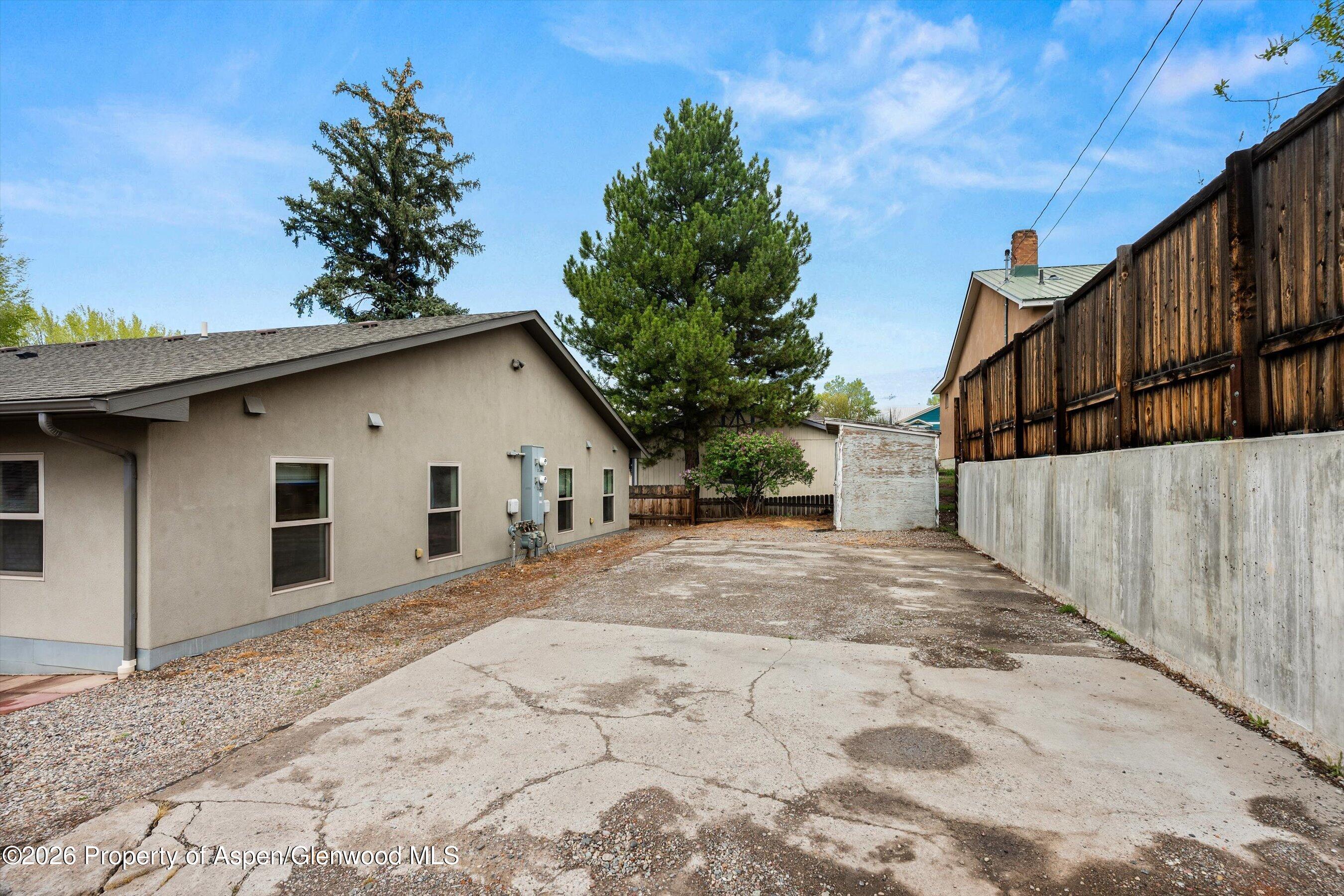 430 & 432 Whiteriver Avenue Rifle CO 81650