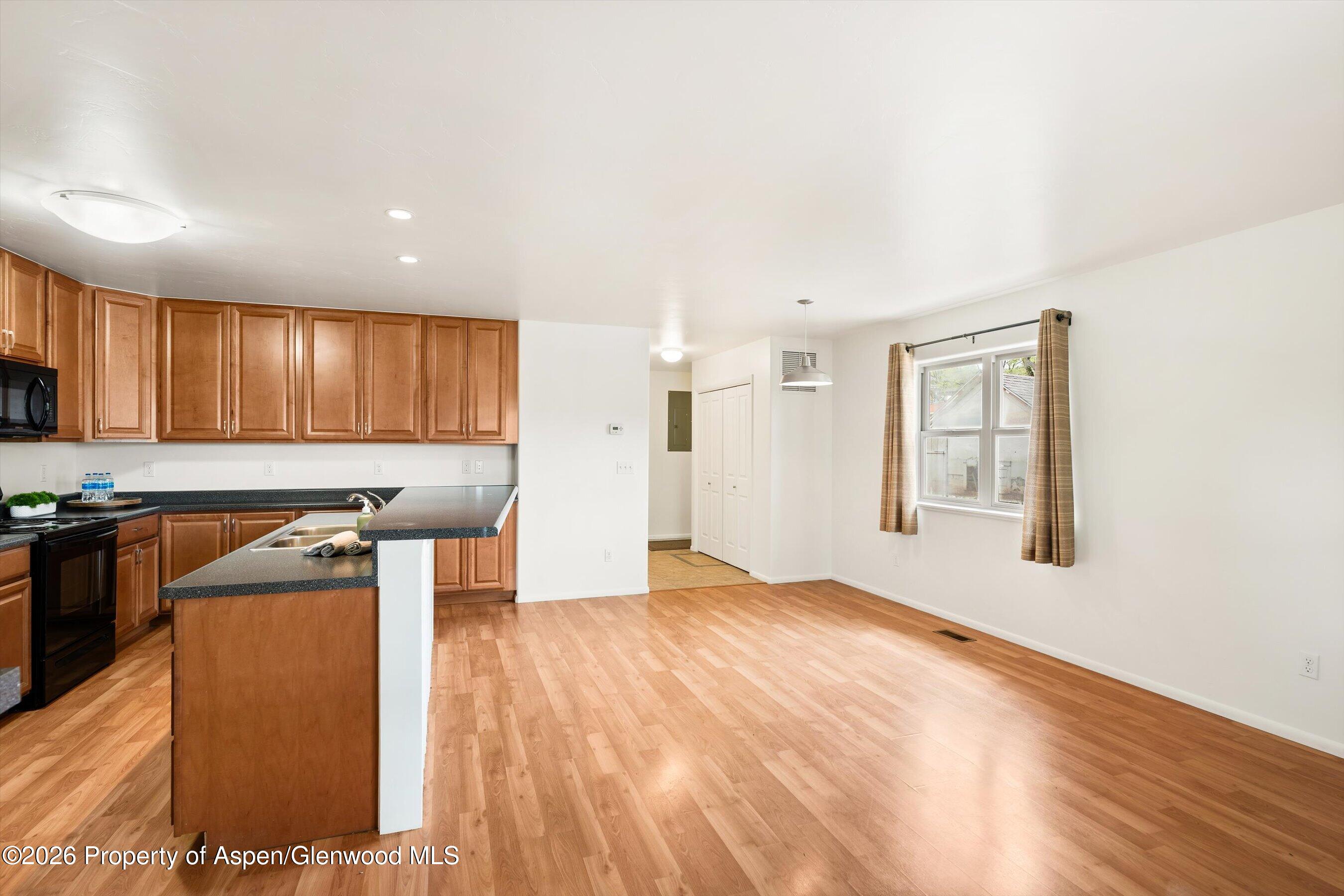 430 & 432 Whiteriver Avenue Rifle CO 81650