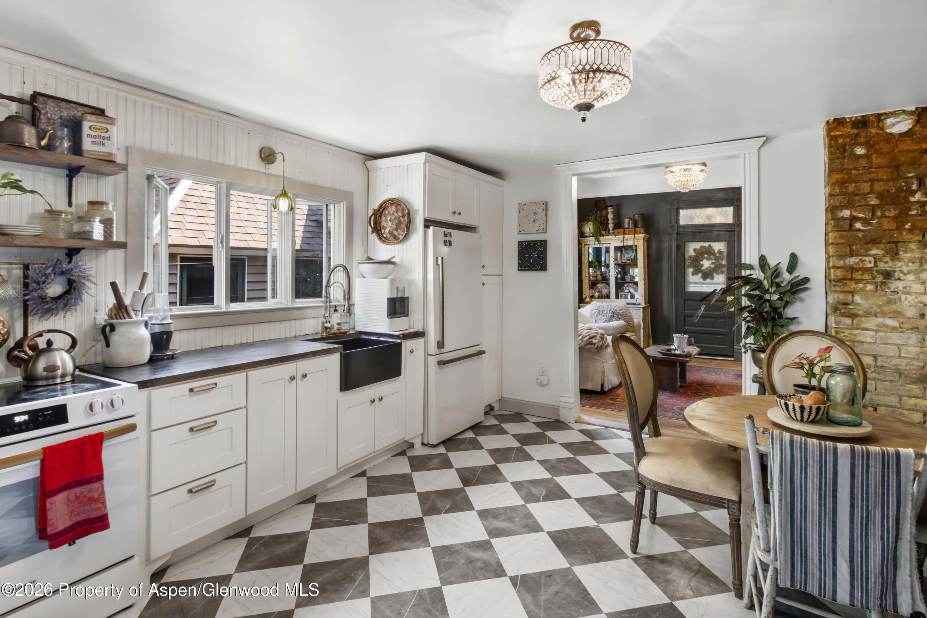 907 Blake Avenue Glenwood Springs CO 81601