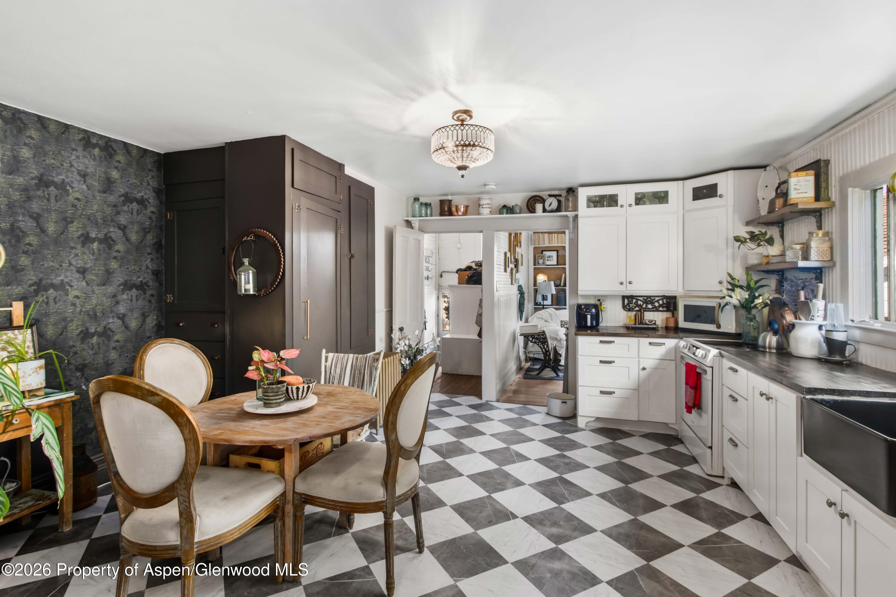 907 Blake Avenue Glenwood Springs CO 81601