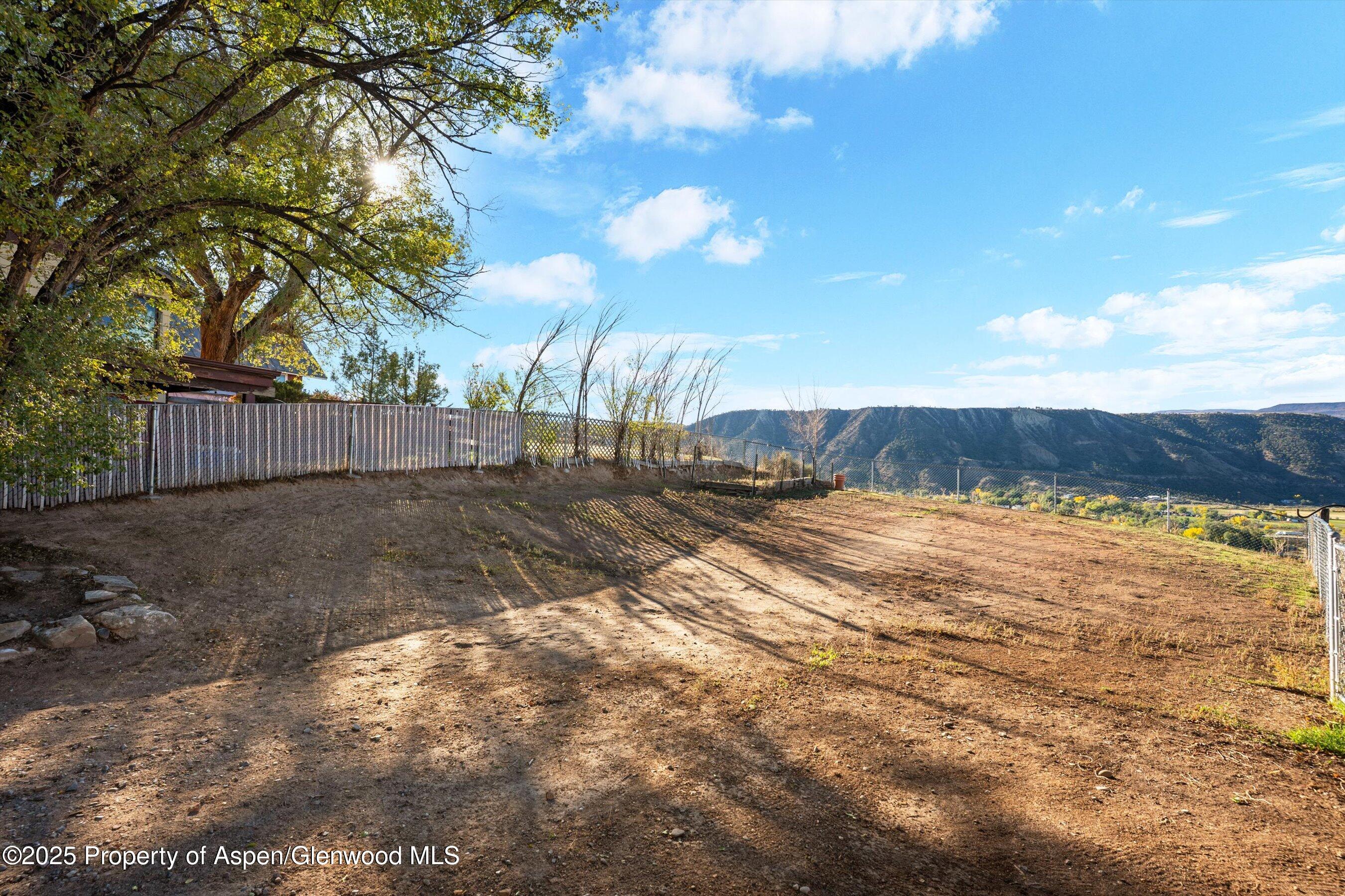 411 E 1st Street Rifle CO 81650