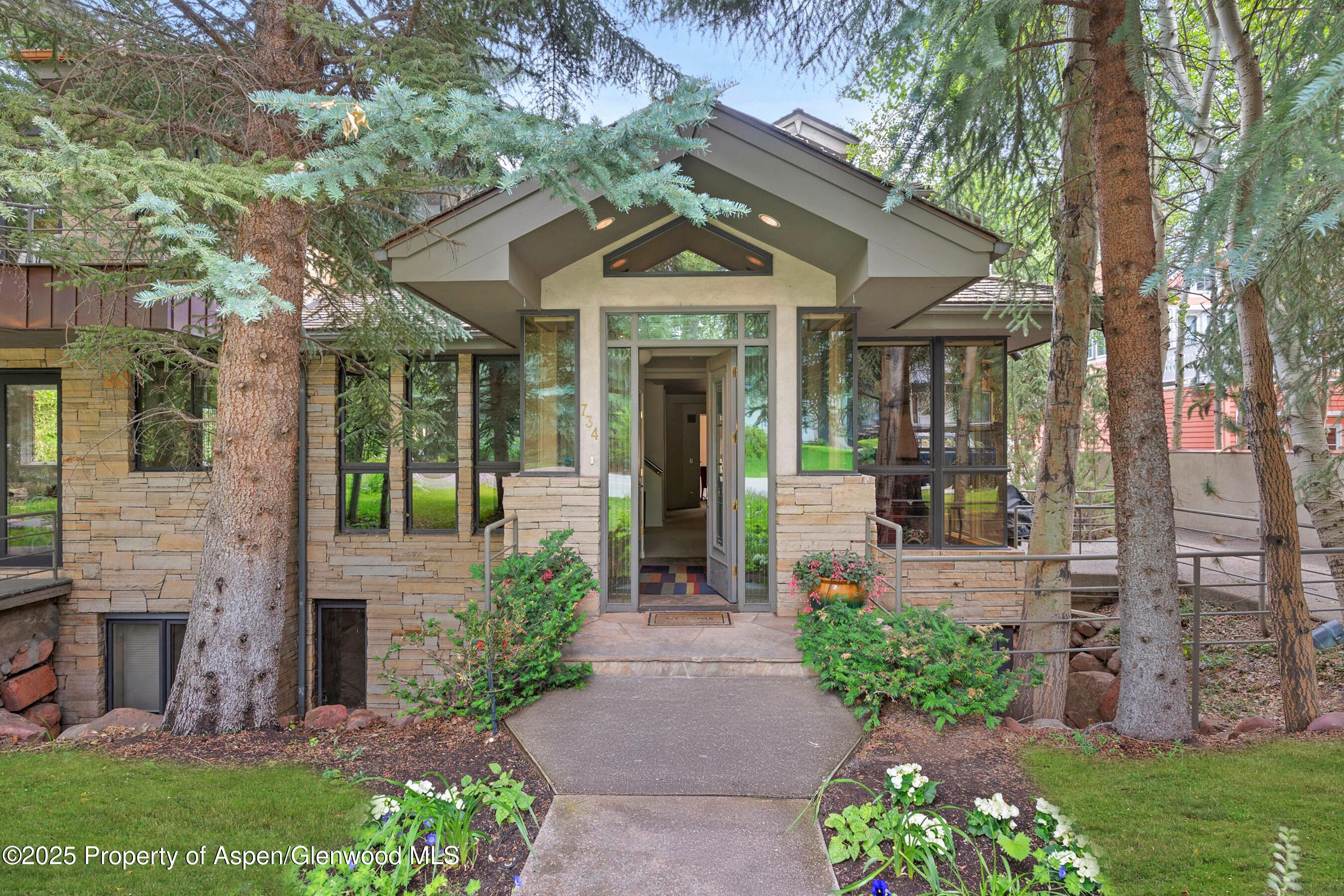 734 W Smuggler Street Aspen CO 81611