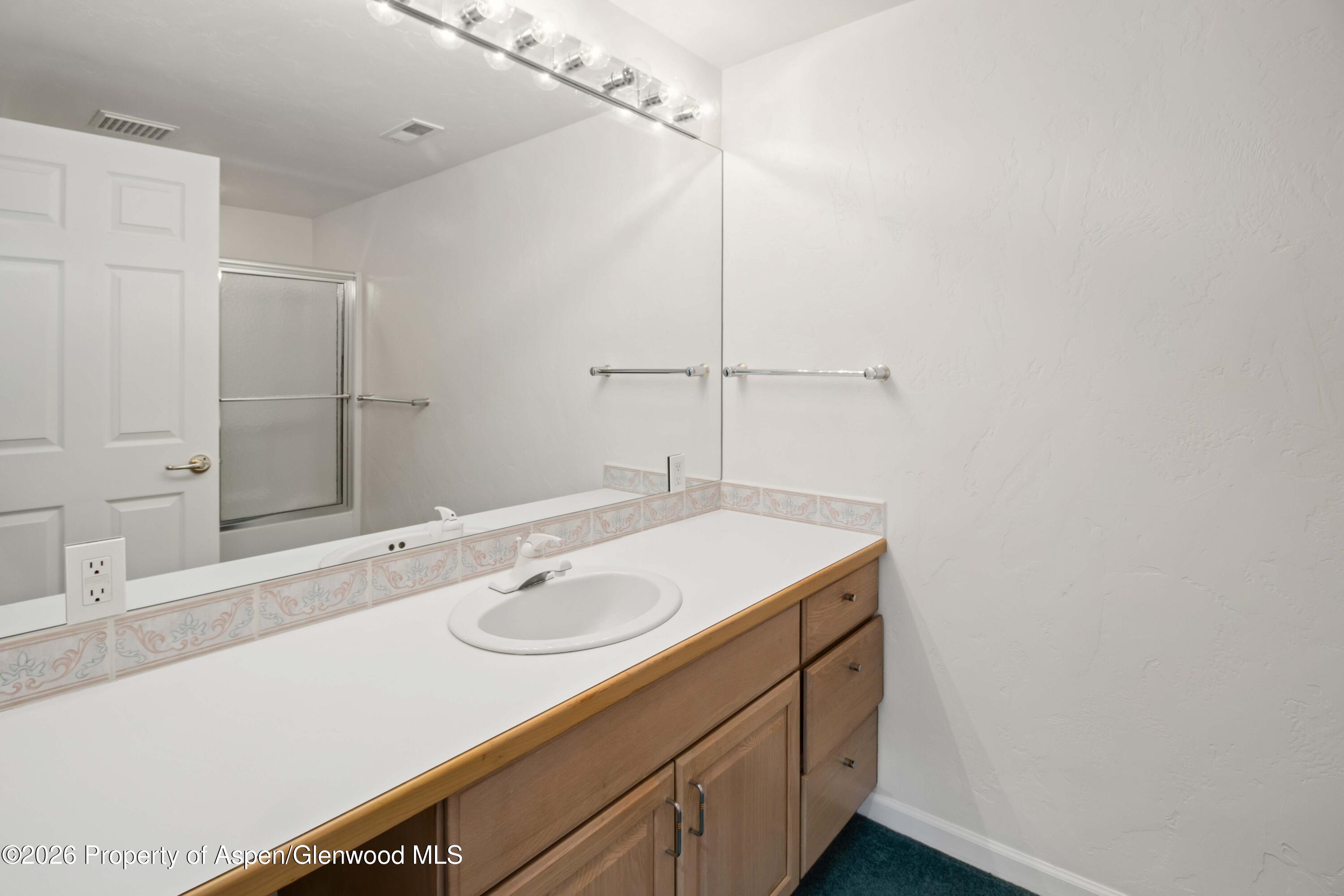60 Cardinal Lane Glenwood Springs CO 81601