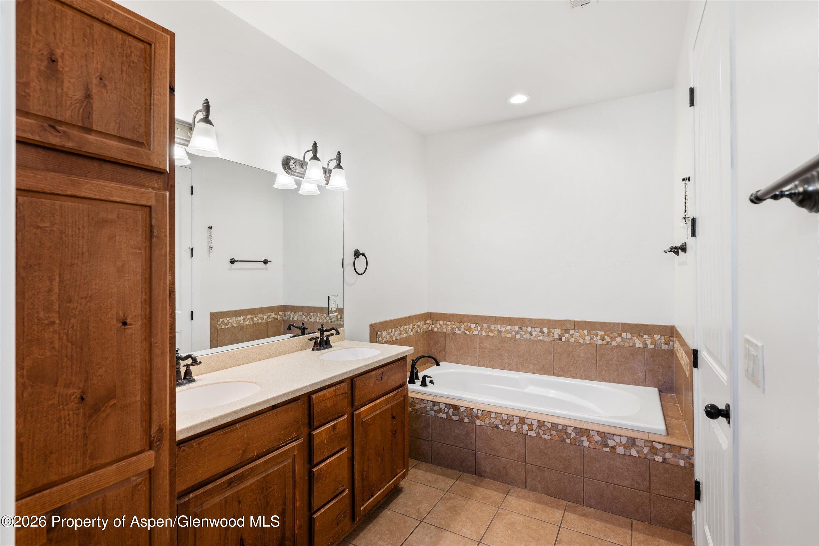 121 White Horse Drive New Castle CO 81647