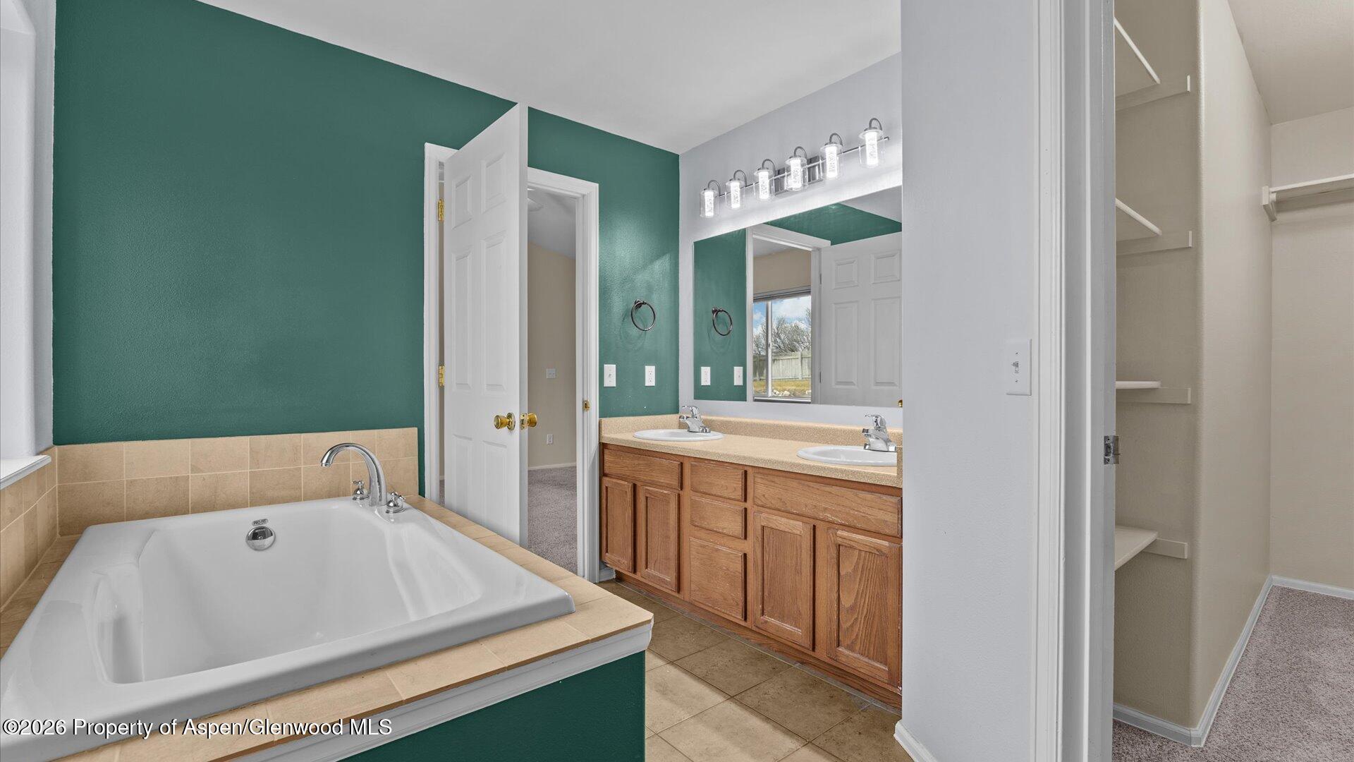 188 Cliff View Circle Parachute CO 81635