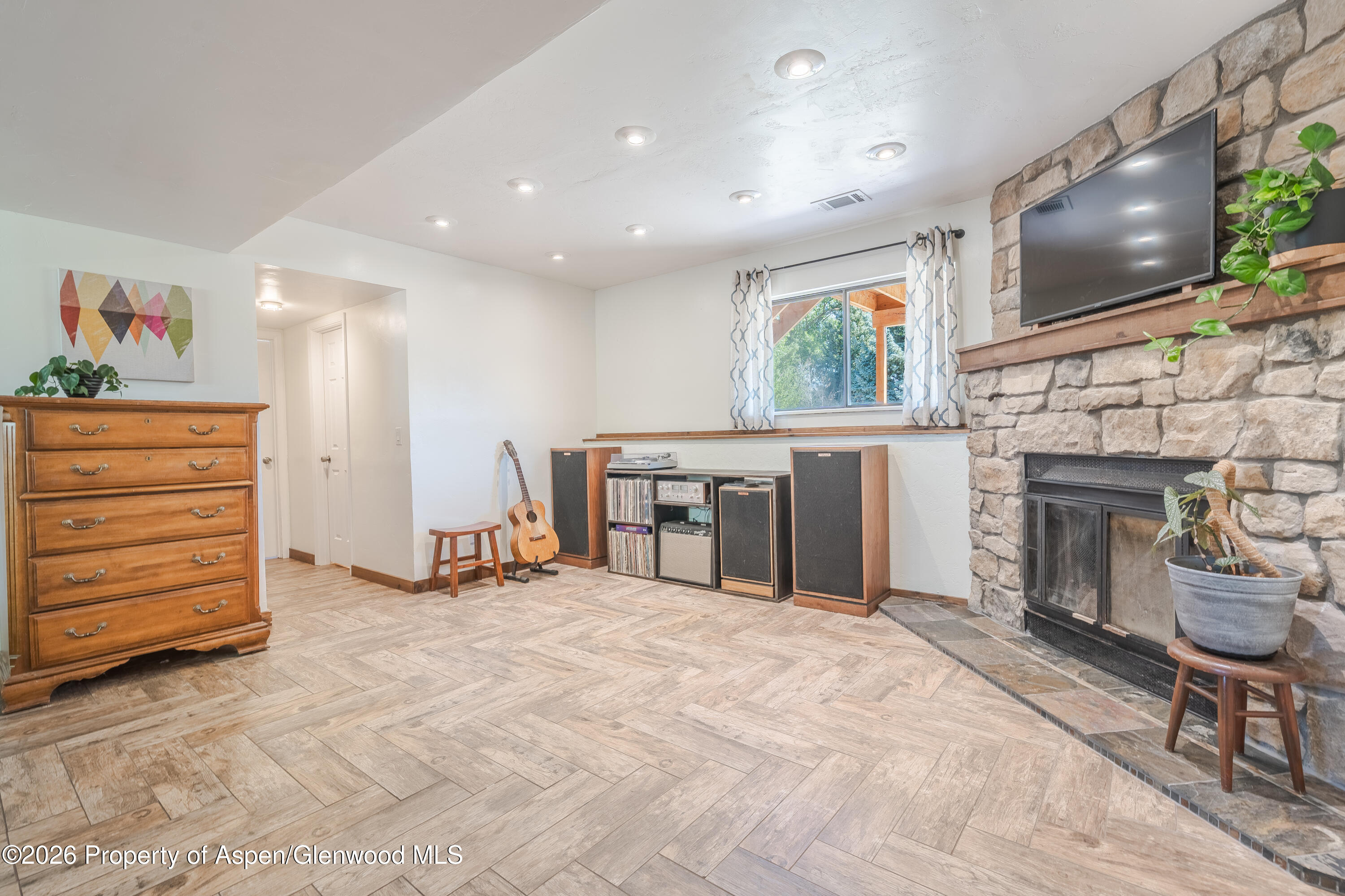 53 Aspen Way Parachute CO 81635
