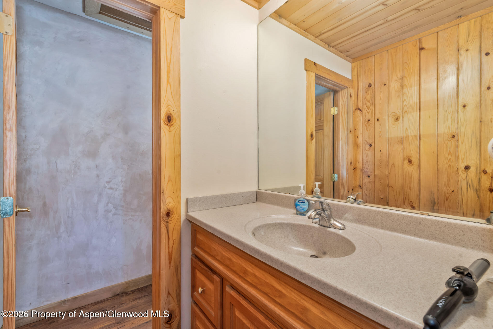 517 E Jefferson Avenue Hayden CO 81639