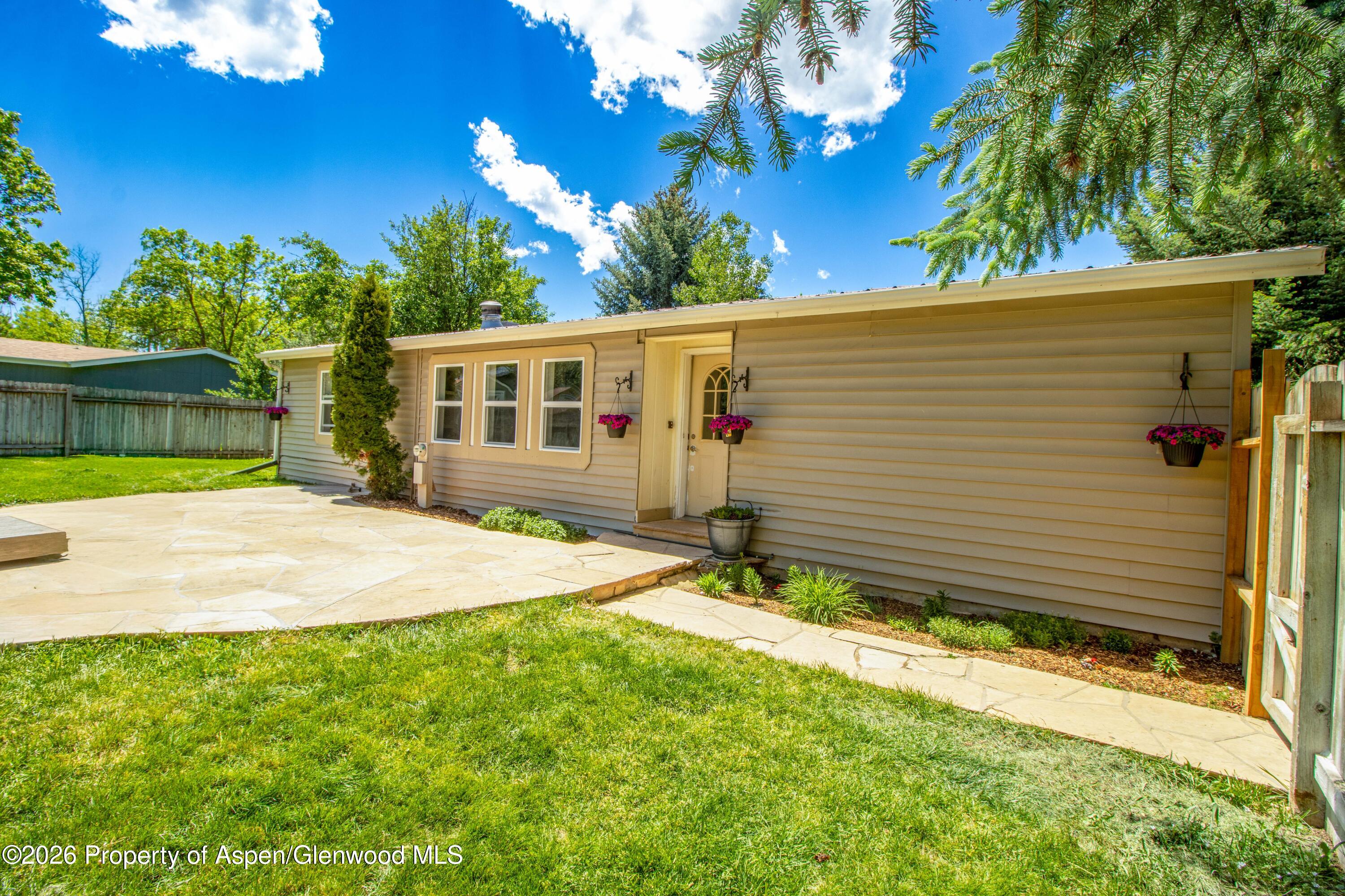 27 Pica Lane Carbondale CO 81623