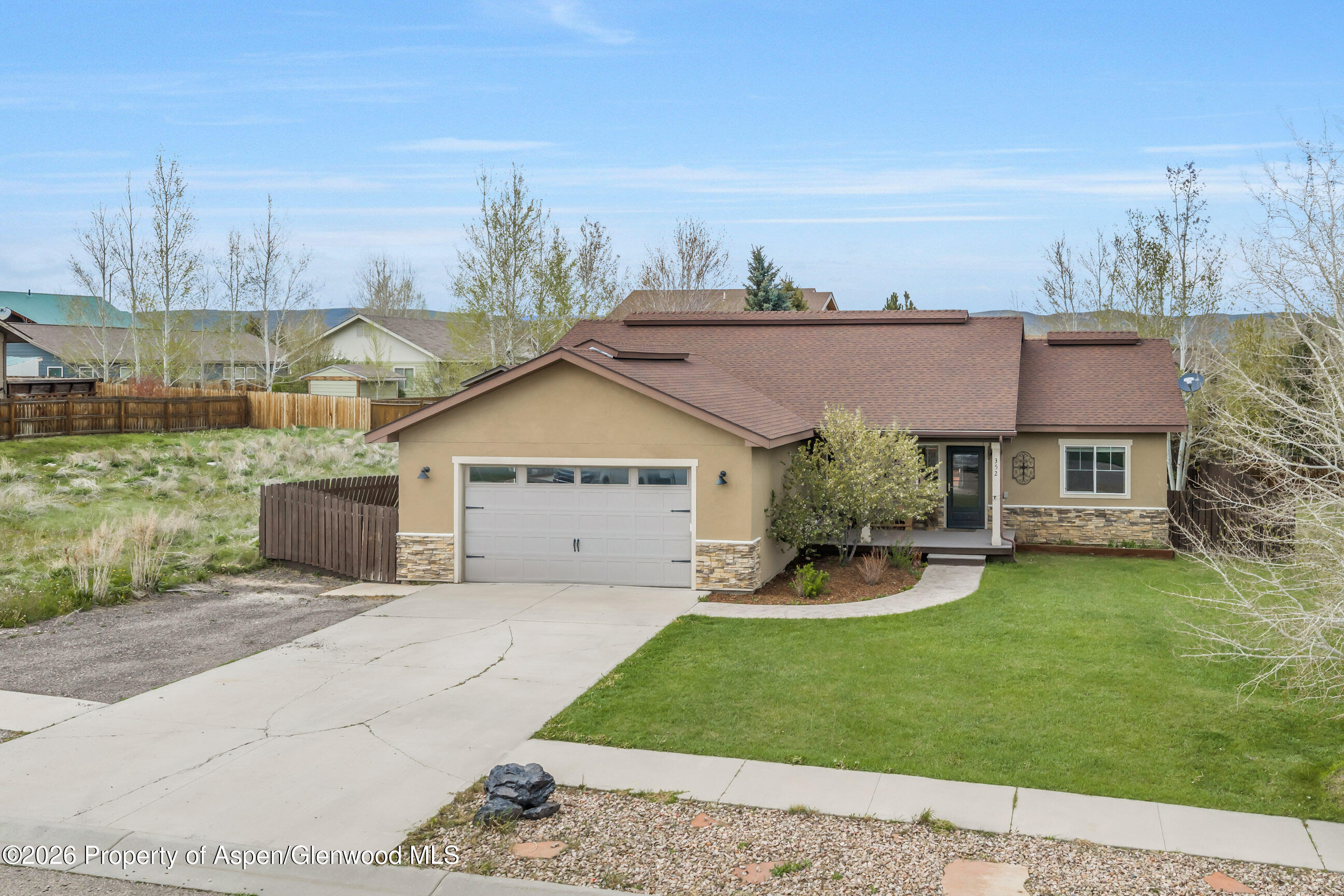 352 Lake View Road Hayden CO 81639