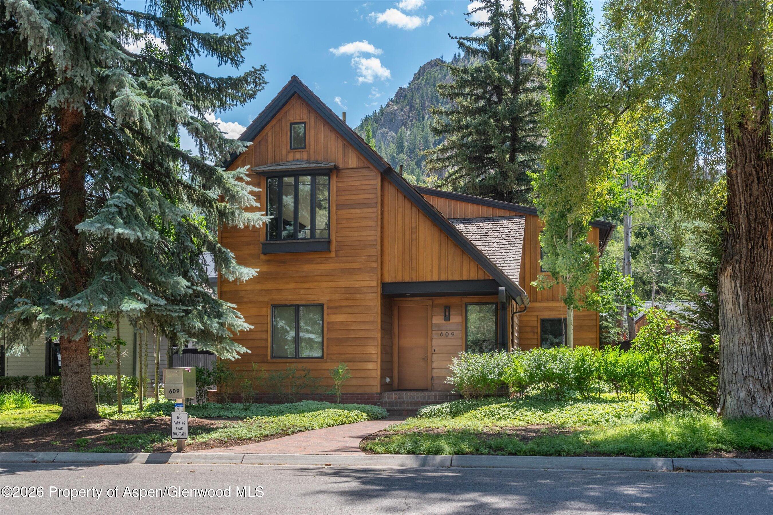 Aspen CO, 609 W Bleeker Street