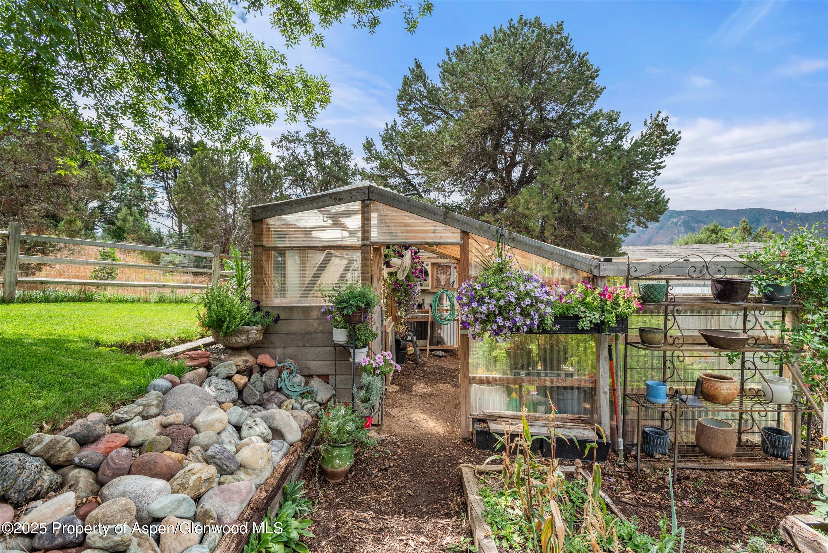 162 Original Road Basalt CO 81621