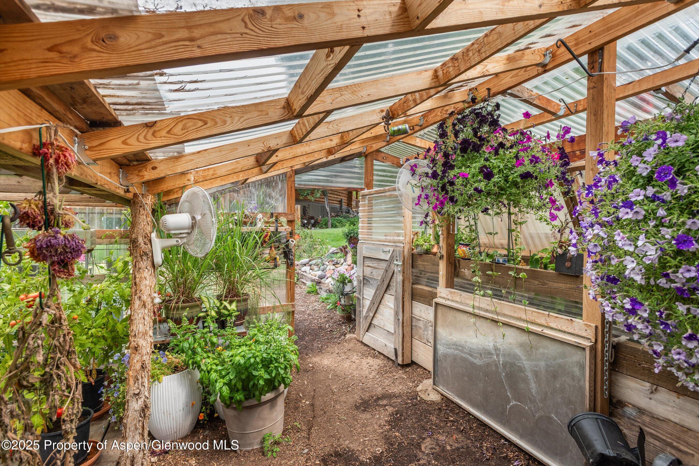 162 Original Road Basalt CO 81621