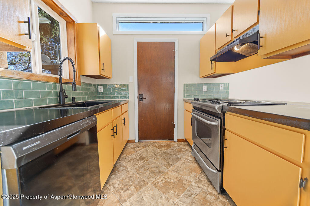 535 W 3rd Avenue Craig CO 81625