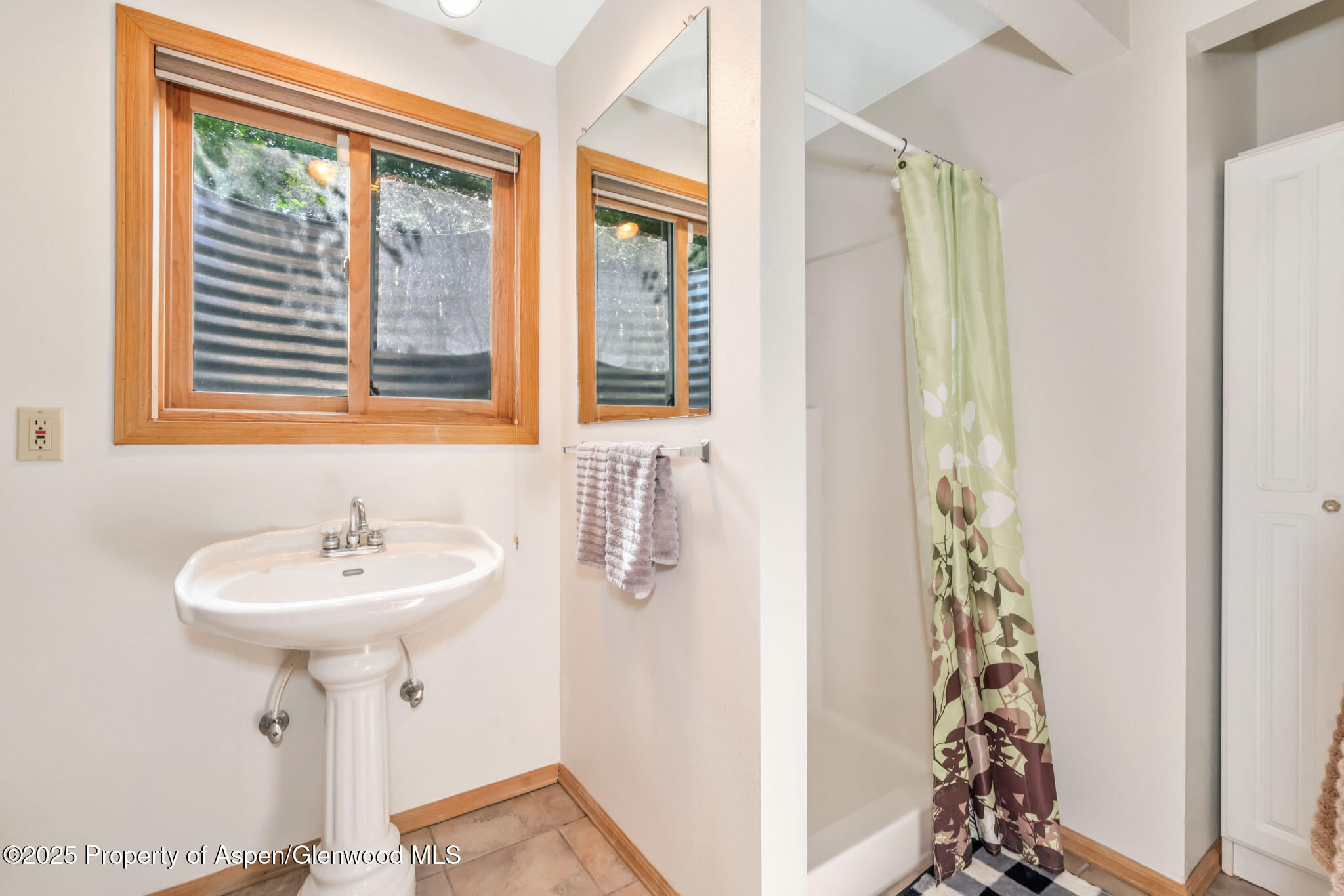 908 Ridge Road Craig CO 81625