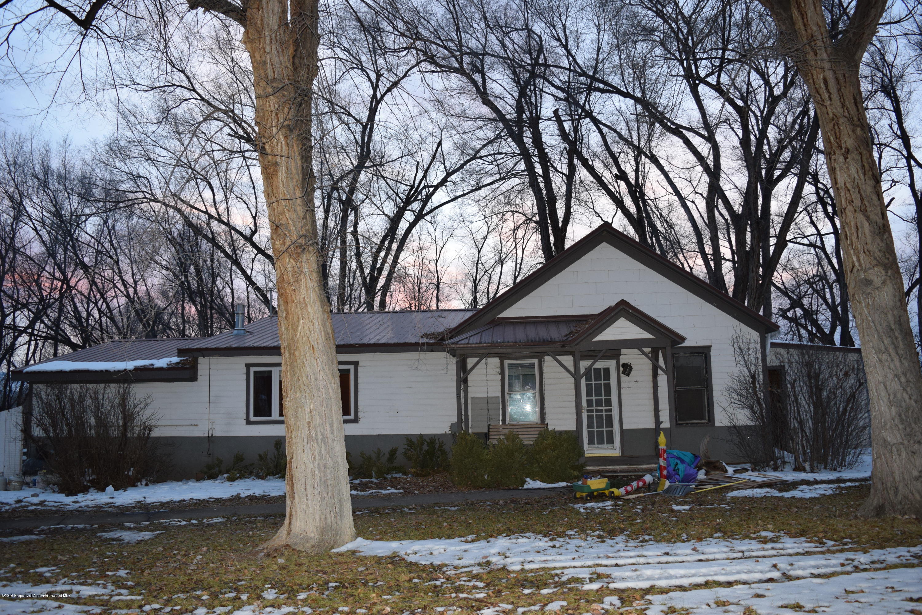 573 County Road 229 Silt CO 81652