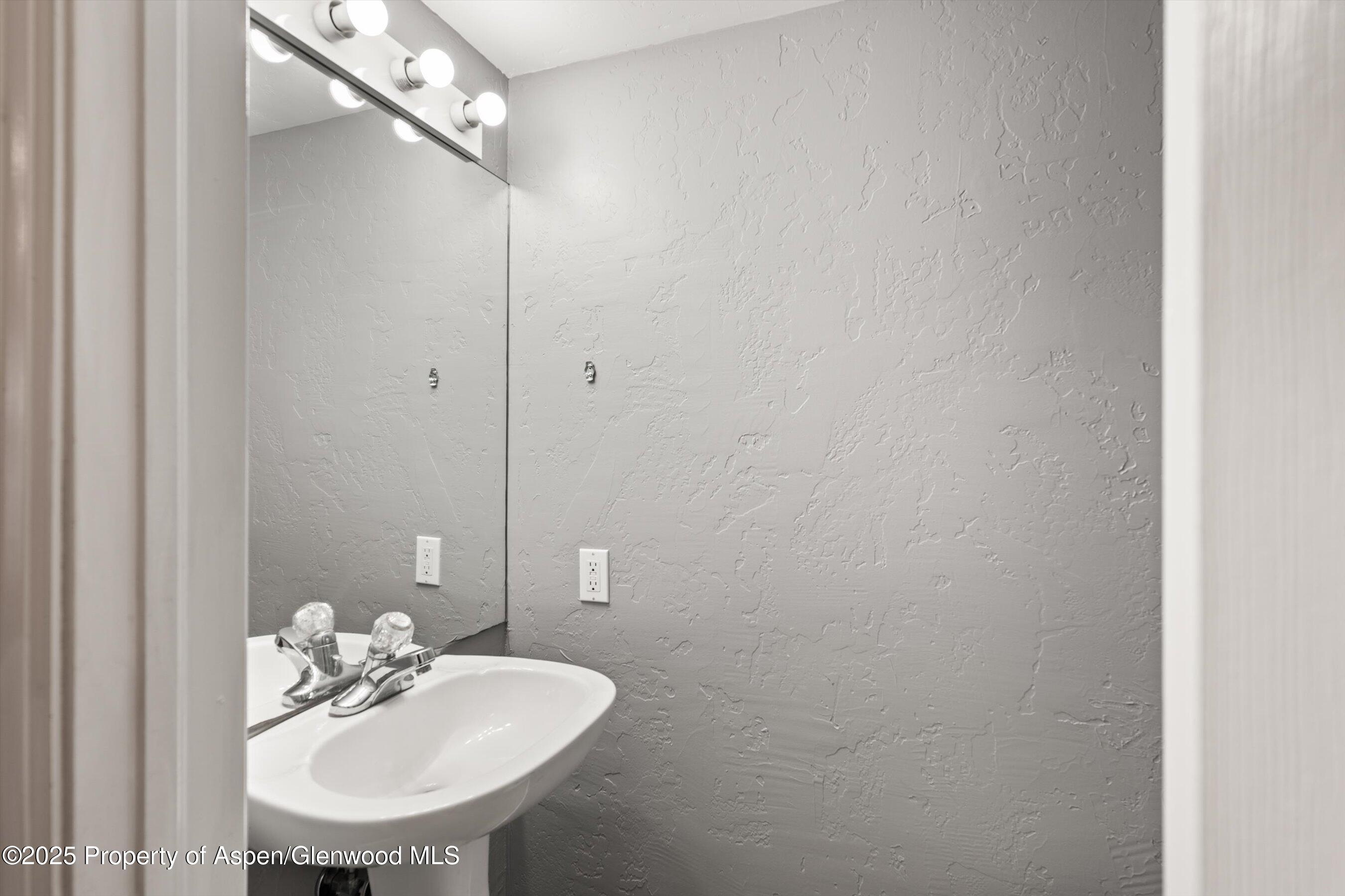 230 S Golden Drive Silt CO 81652