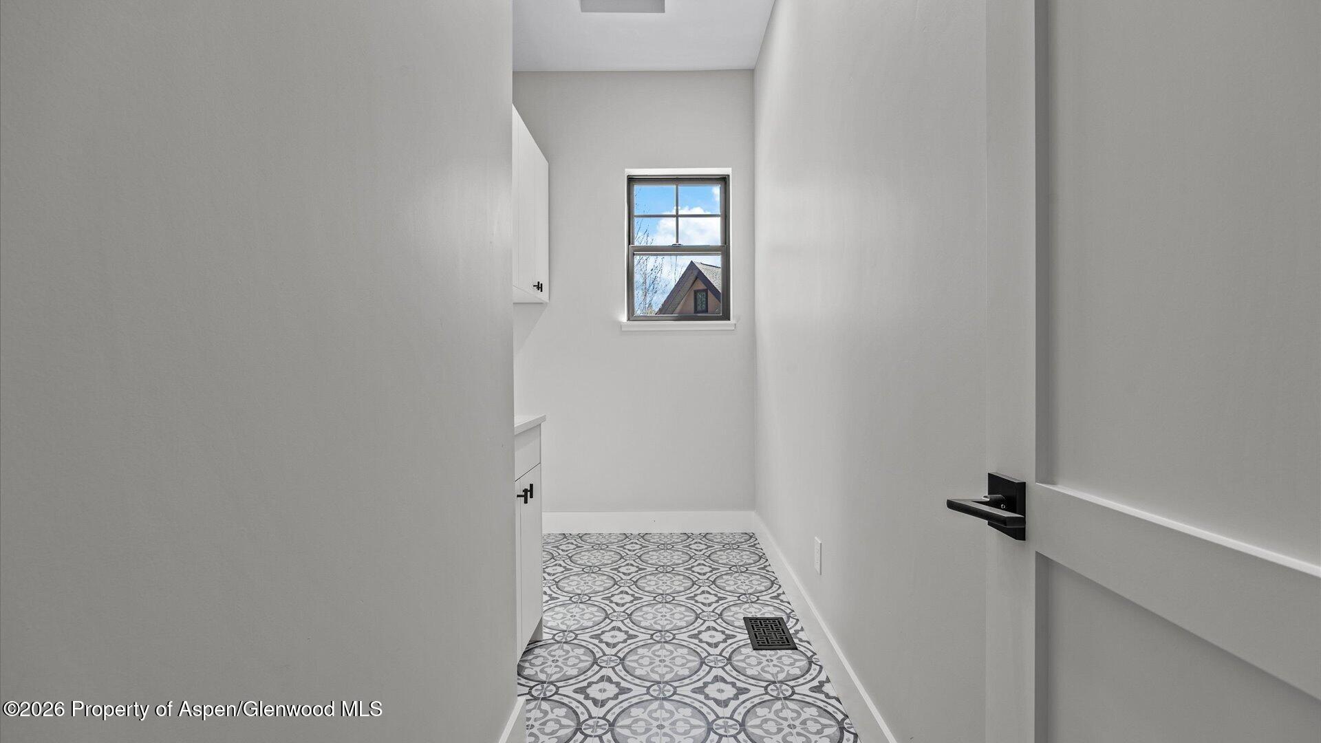 34 Mariposa Carbondale CO 81623