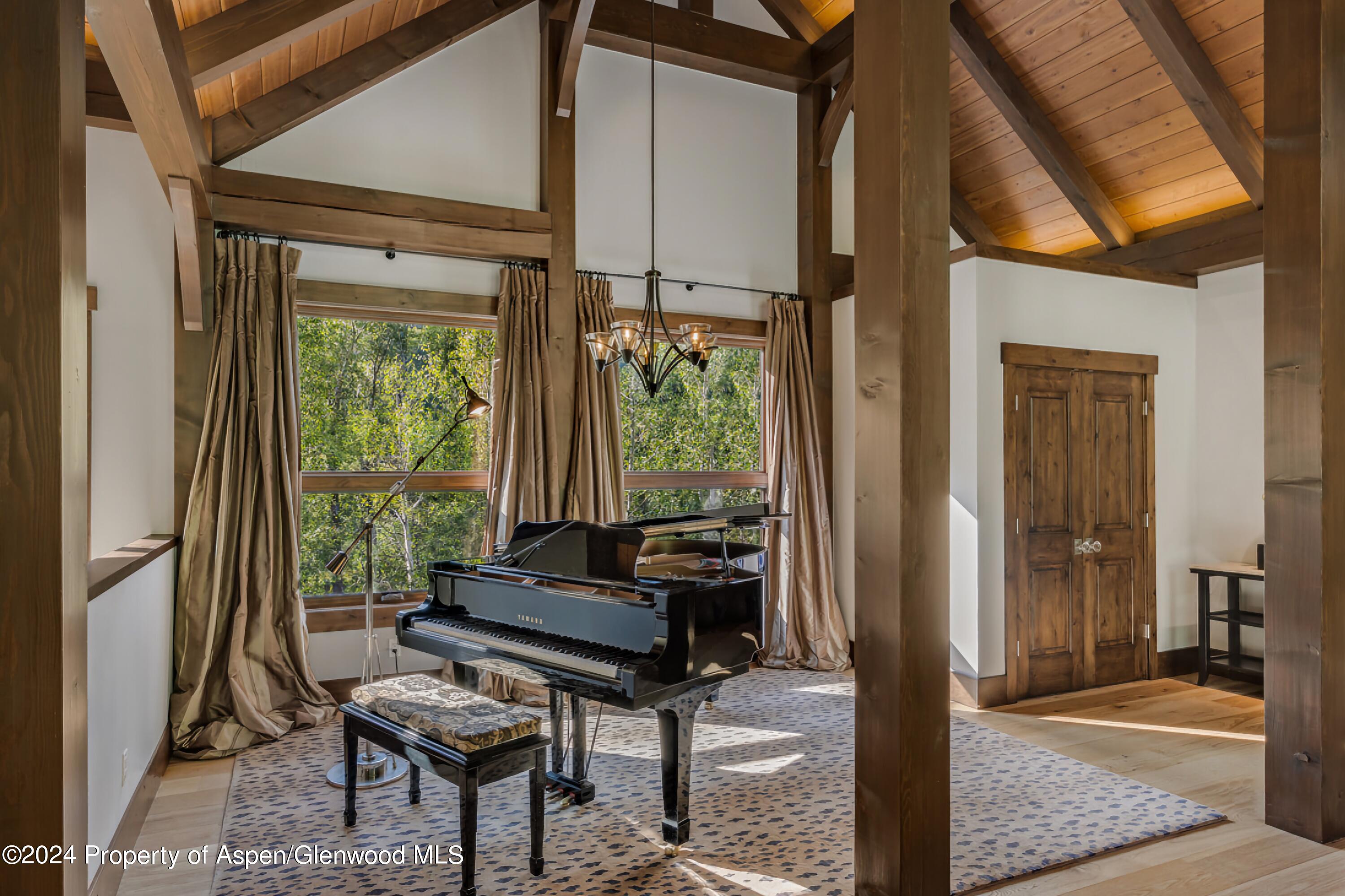 900 Dorais Way Redstone CO 81623