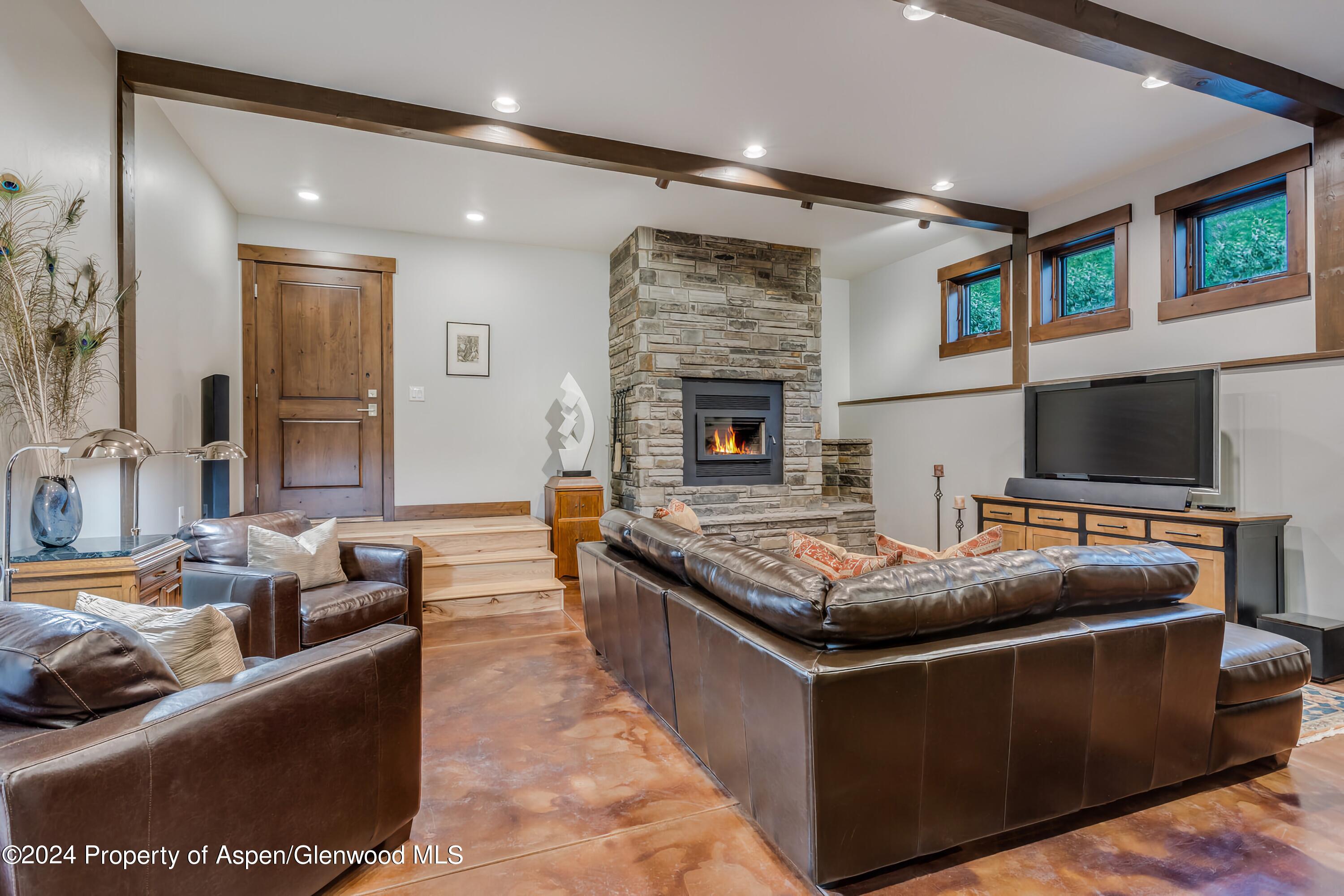 900 Dorais Way Redstone CO 81623