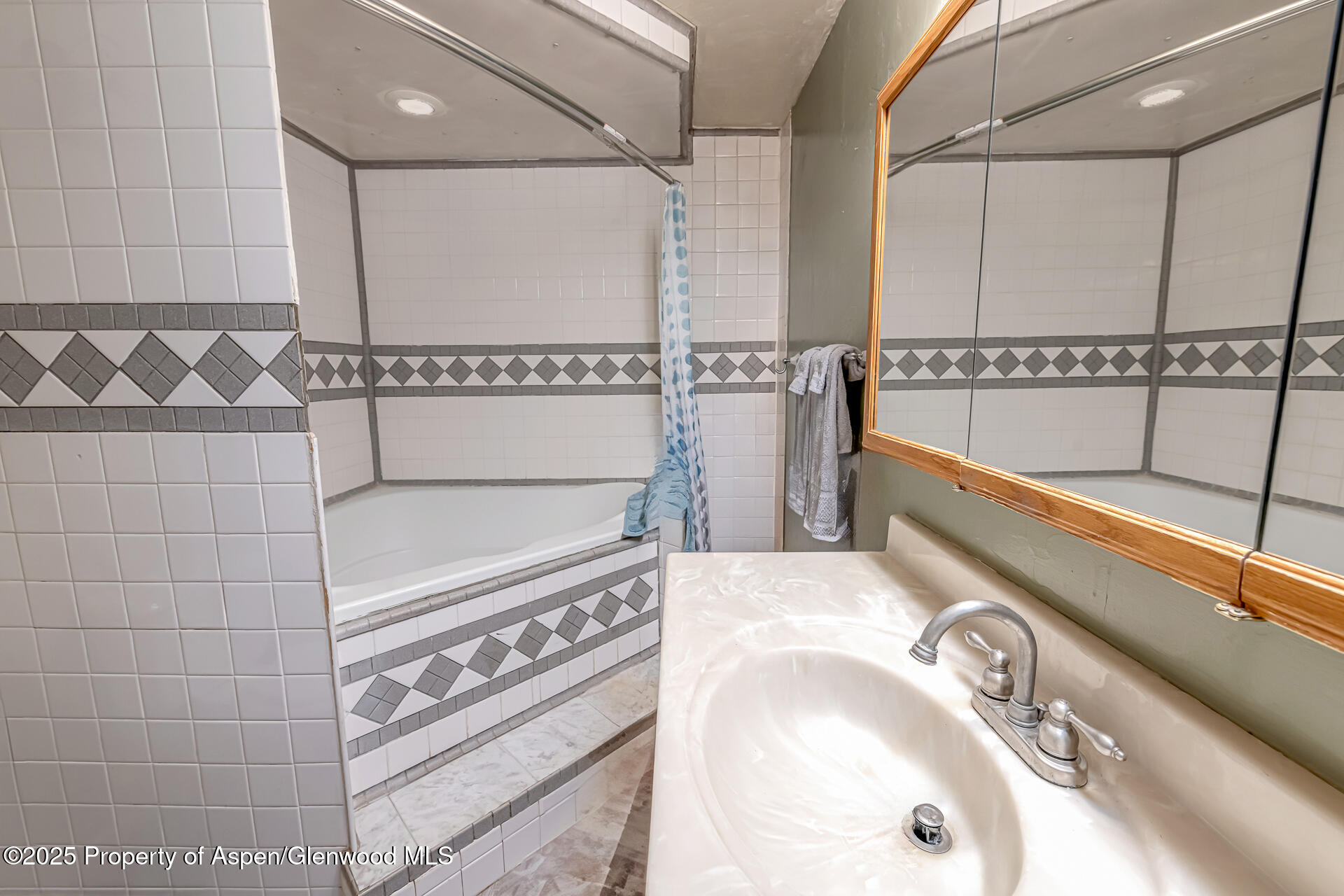 6194 County Road 320 Rifle CO 81650