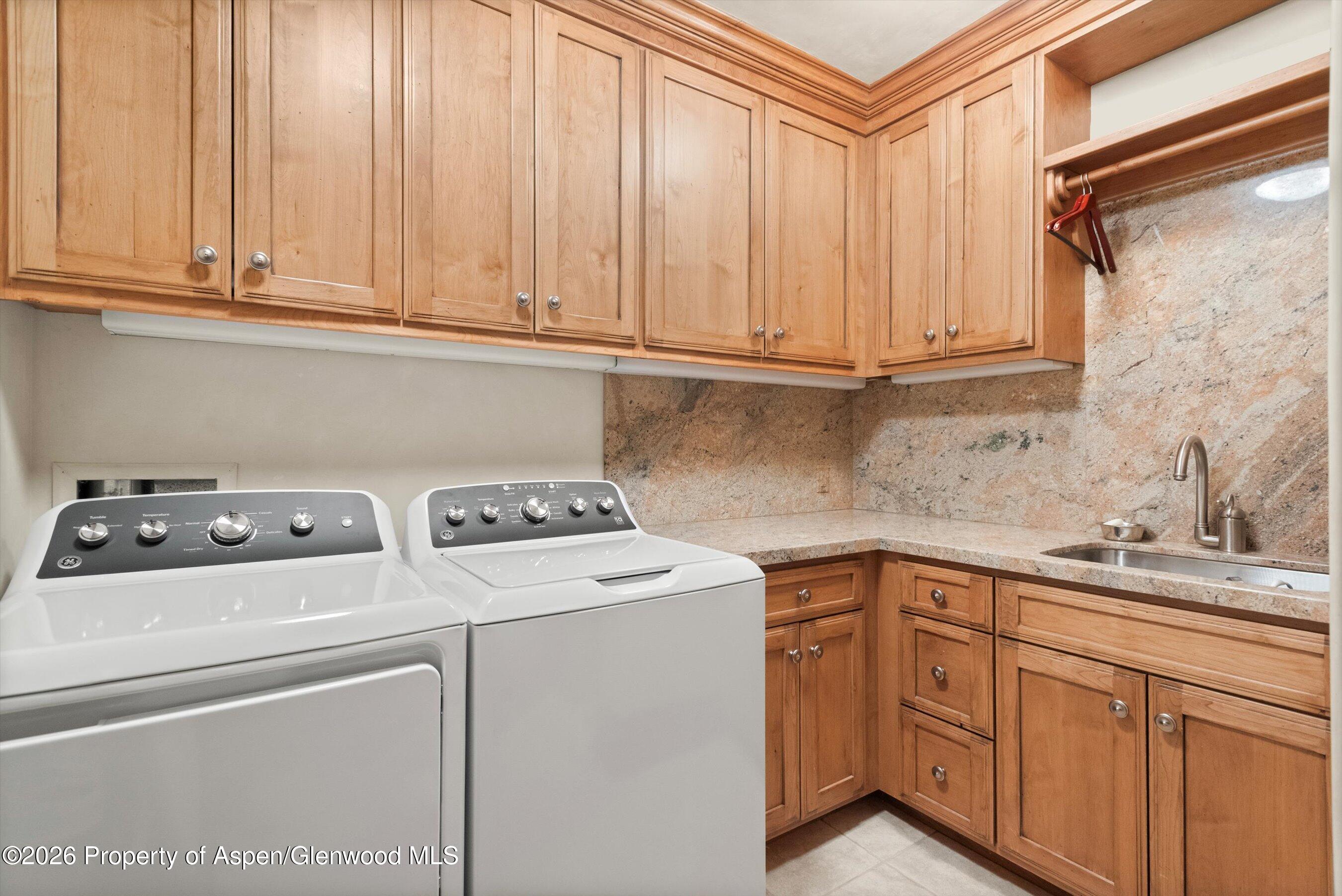 43001 E Highway 82 Aspen CO 81611